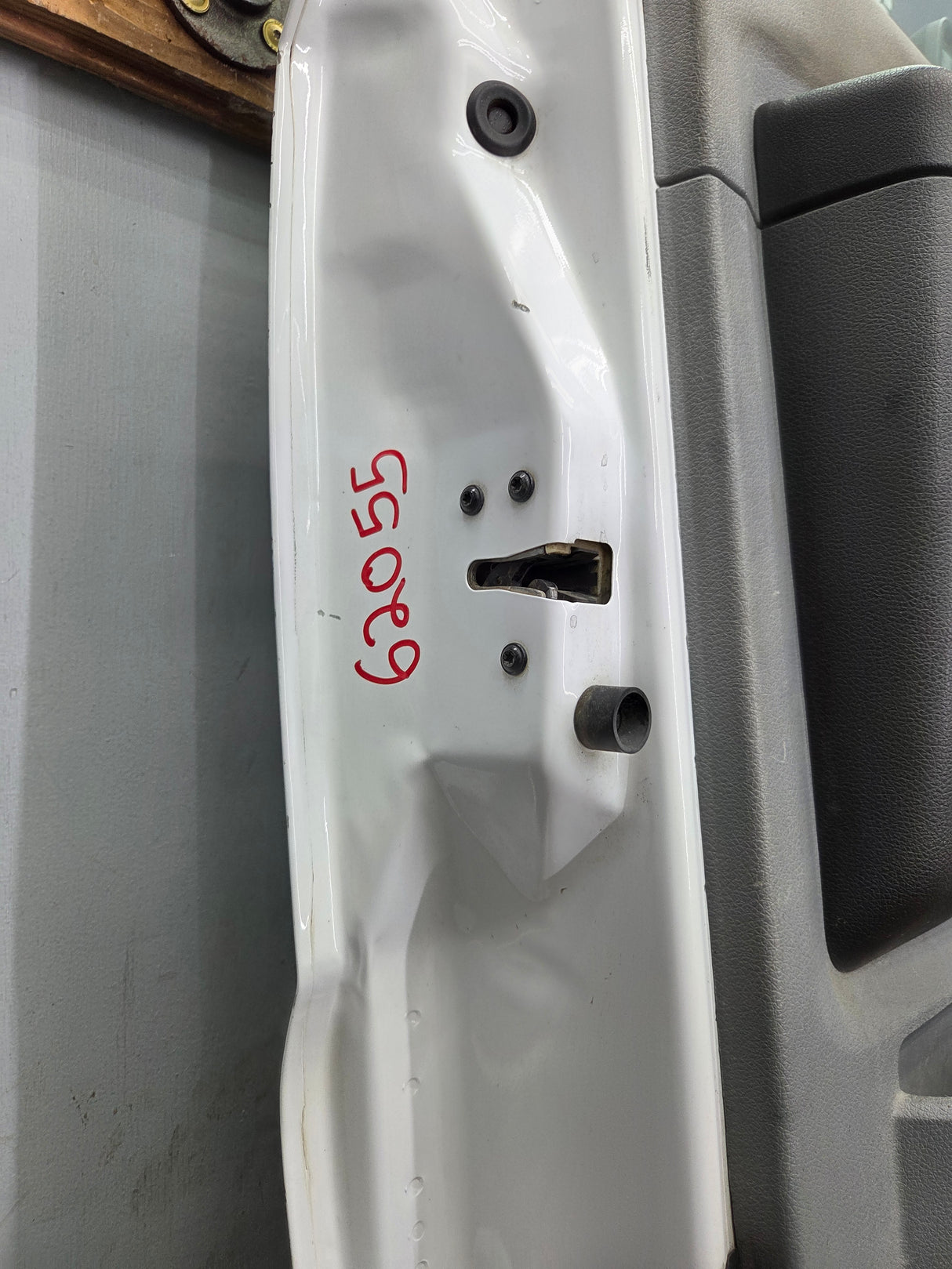 2012-2016 Ford Super Duty LH Driver Side Front Door F250 F350 F450 F550