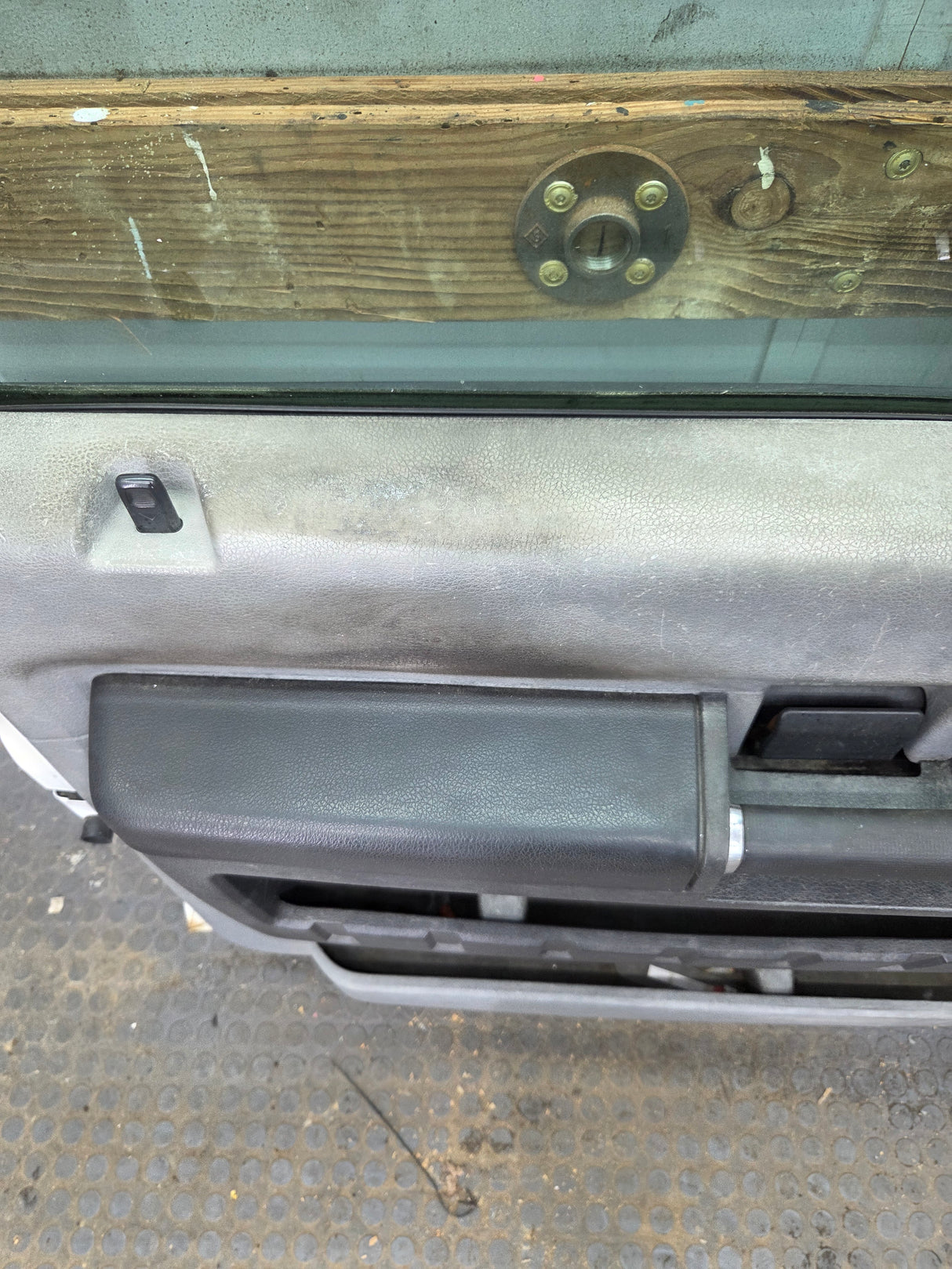 2012-2016 Ford Super Duty LH Driver Side Front Door F250 F350 F450 F550