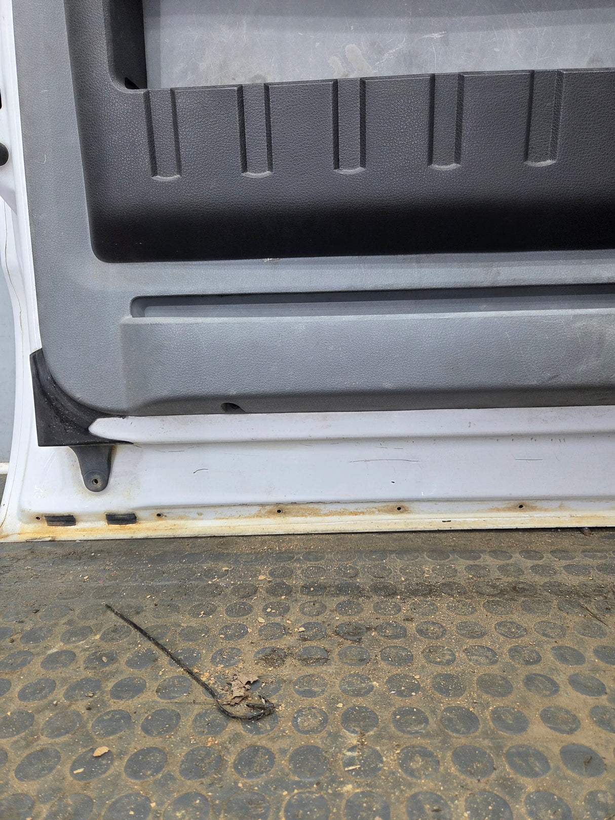 2012-2016 Ford Super Duty LH Driver Side Front Door F250 F350 F450 F550