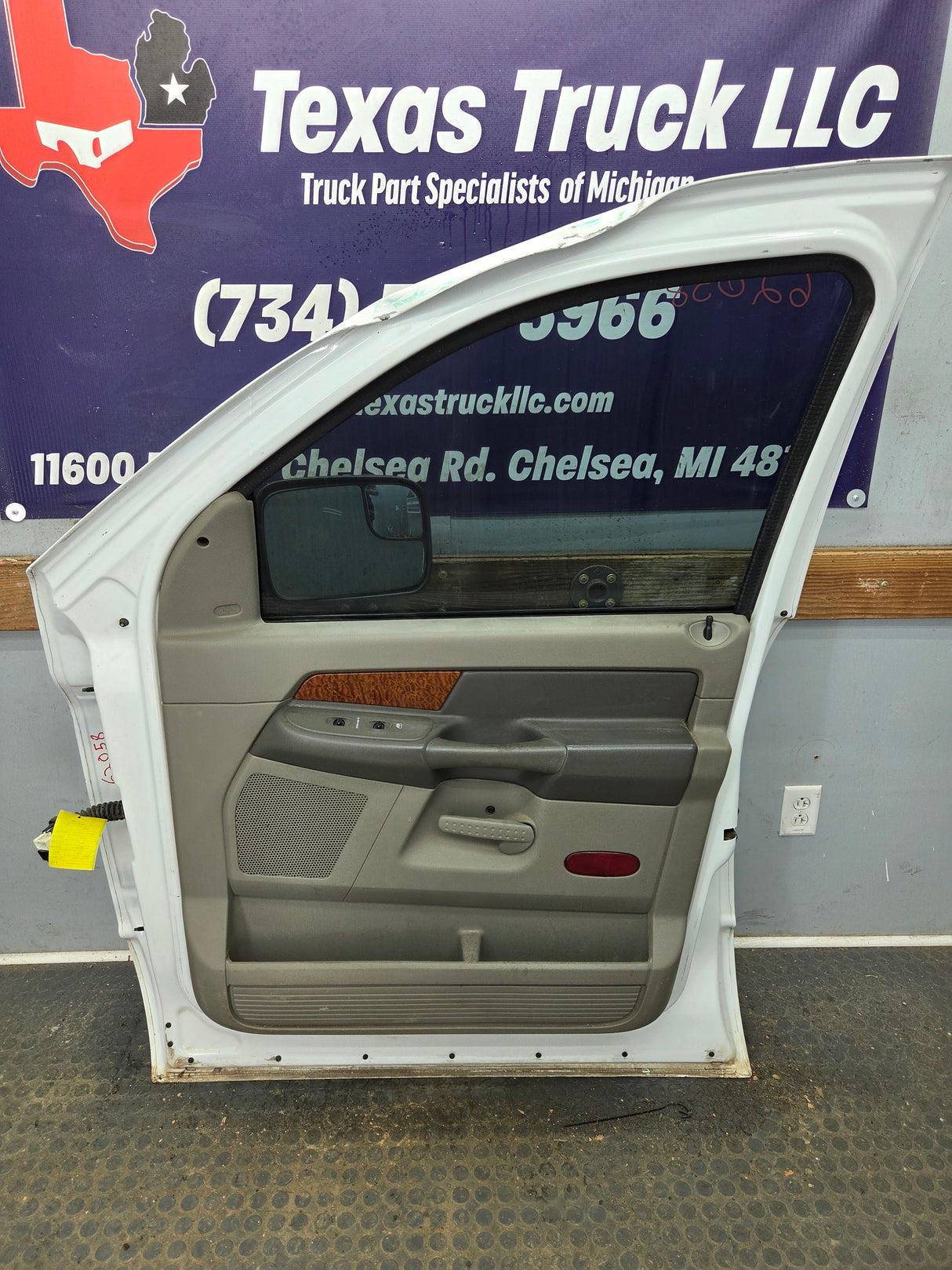 2003-2008 Dodge Ram 3rd Gen Passenger Side Front Quad Cab Crew Cab Door 1500 2500 3500 4500 5500