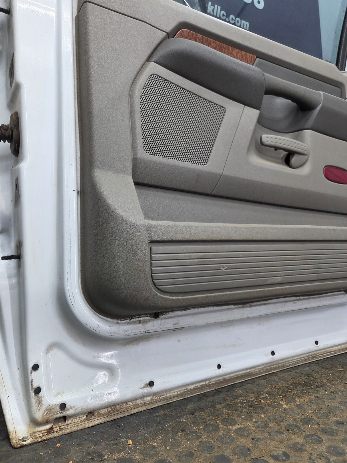 2003-2008 Dodge Ram 3rd Gen Passenger Side Front Quad Cab Crew Cab Door 1500 2500 3500 4500 5500