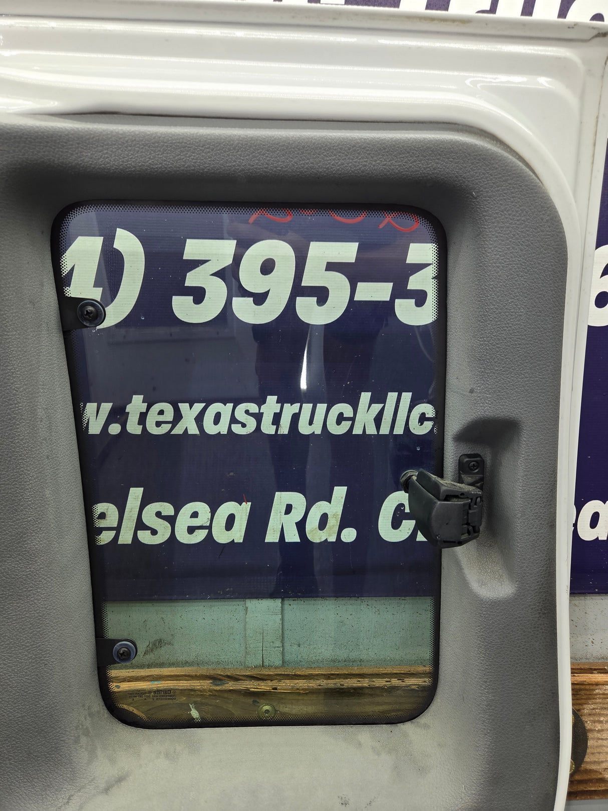 2008-2016 Ford Super Duty F250 F350 F450 F550 RH Extended Cab Passenger Side Rear Door