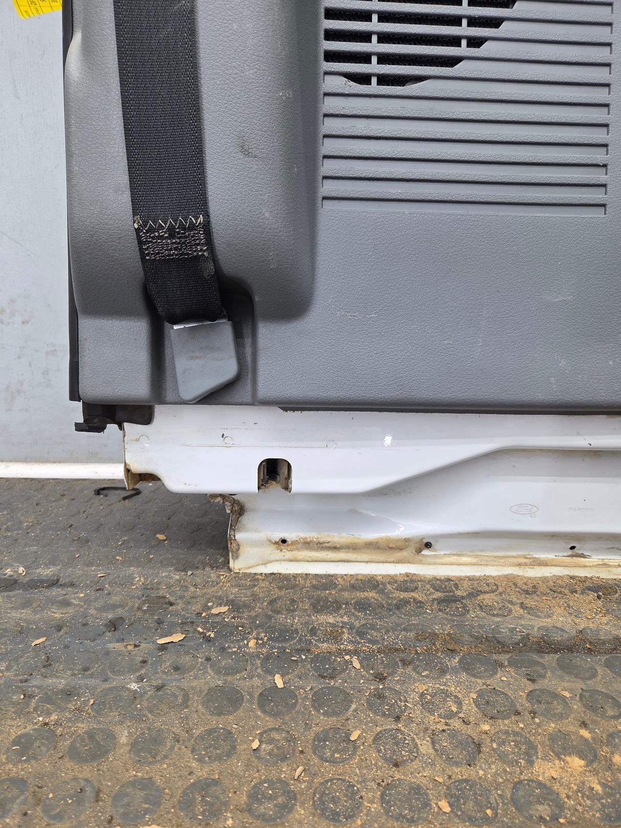 2008-2016 Ford Super Duty F250 F350 F450 F550 RH Extended Cab Passenger Side Rear Door