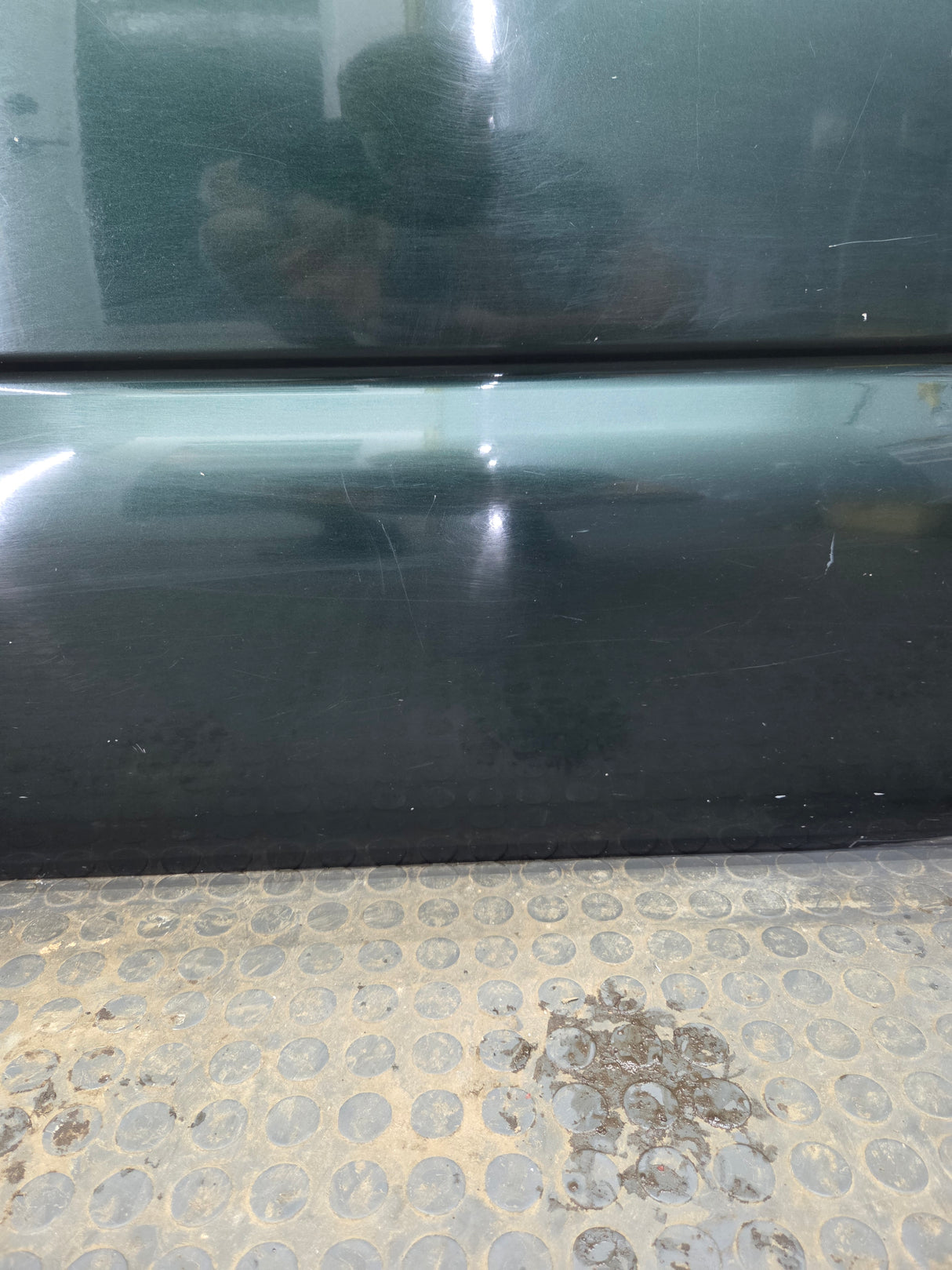 1999-2006 Chevrolet Silverado / GMC Sierra 1500 2500 3500 HD Rear Passenger side Crew Cab rear door RH