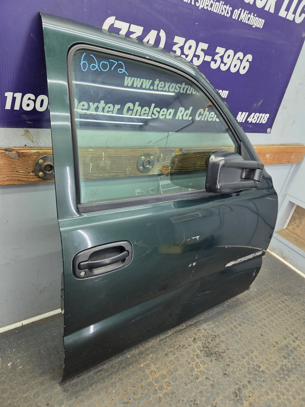 1999-2006 Chevrolet Silverado / GMC Sierra 1500 2500 3500 HD Front Passenger side Door RH