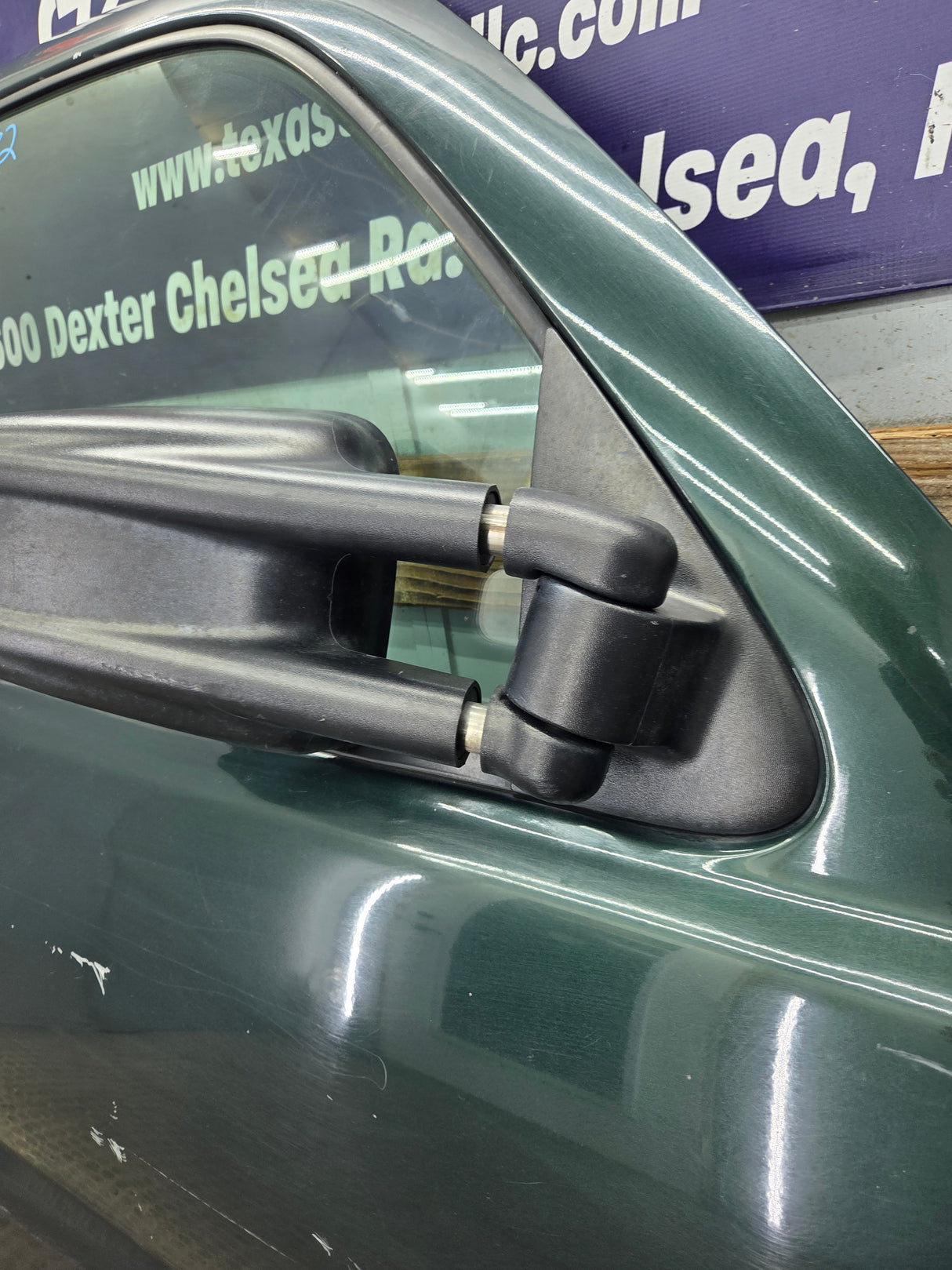 1999-2006 Chevrolet Silverado / GMC Sierra 1500 2500 3500 HD Front Passenger side Door RH