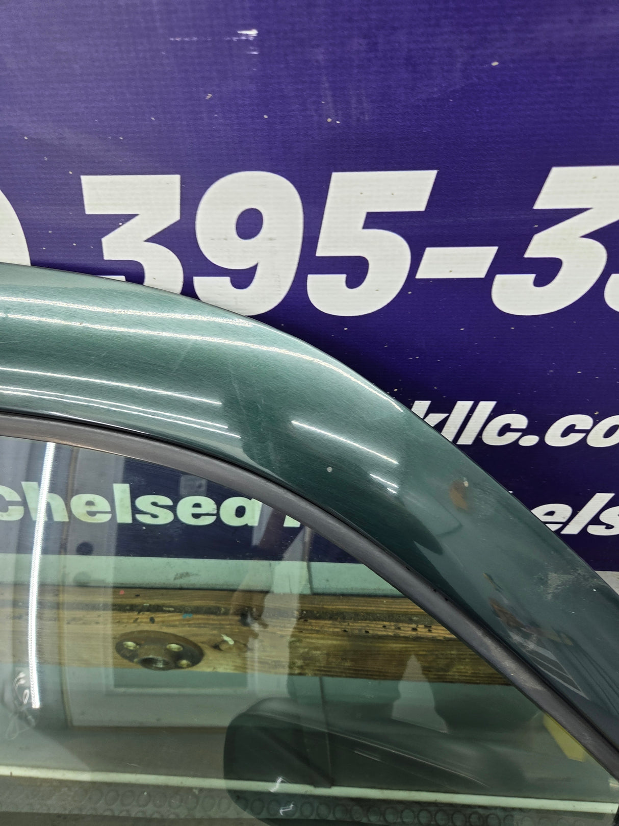1999-2006 Chevrolet Silverado / GMC Sierra 1500 2500 3500 HD Front Passenger side Door RH