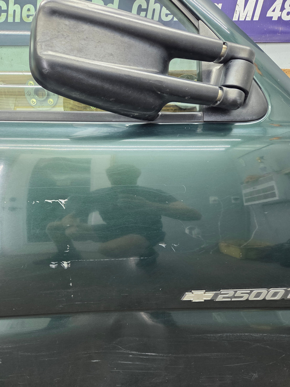 1999-2006 Chevrolet Silverado / GMC Sierra 1500 2500 3500 HD Front Passenger side Door RH