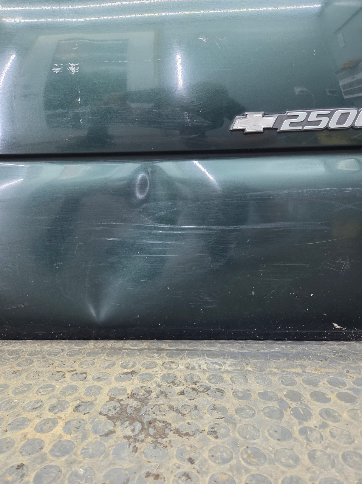 1999-2006 Chevrolet Silverado / GMC Sierra 1500 2500 3500 HD Front Passenger side Door RH