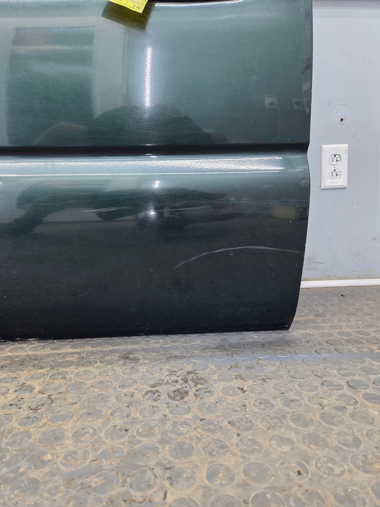1999-2007 Chevrolet Silverado / GMC Sierra 1500 2500 3500 HD Rear Driver side LH Crew Cab rear door