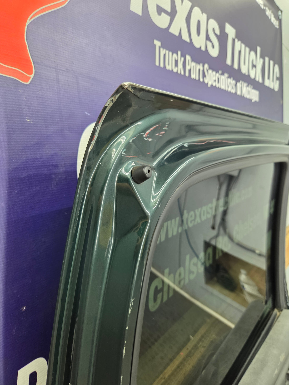 1999-2007 Chevrolet Silverado / GMC Sierra 1500 2500 3500 HD Rear Driver side LH Crew Cab rear door