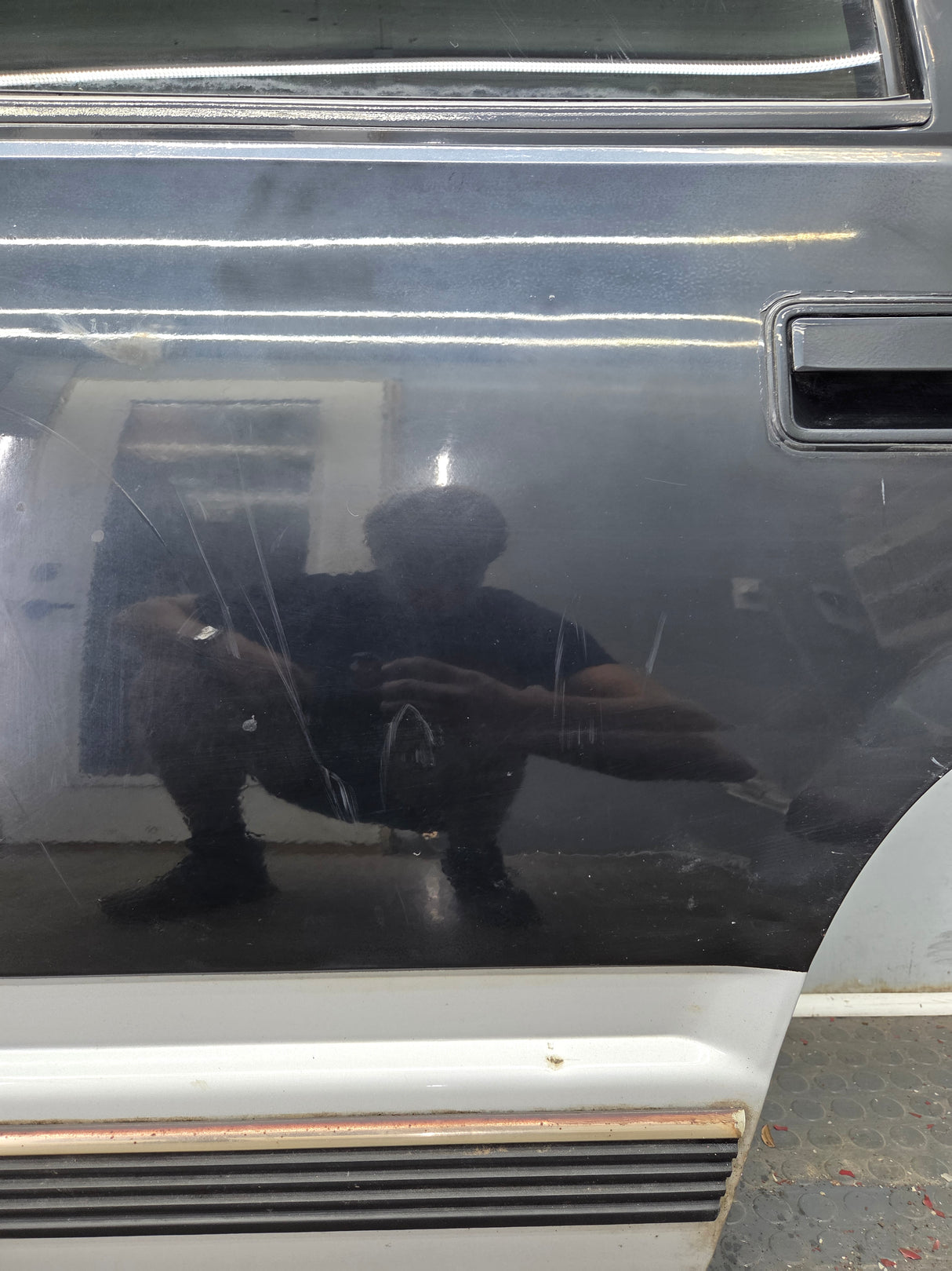 1996-1999 Chevrolet Tahoe / GMC Yukon 1500 2500HD Rear Driver side rear door LH
