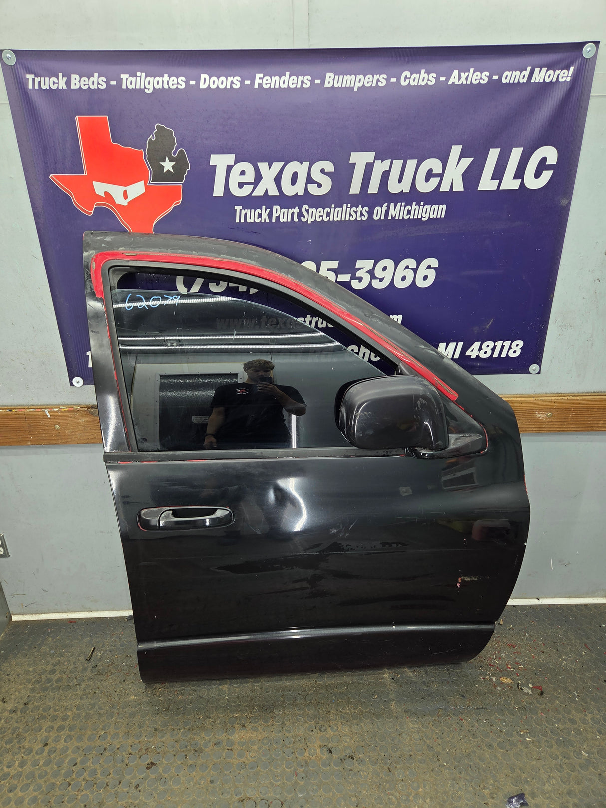 2003-2008 Dodge Ram 3rd Gen Passenger Side Front Quad Cab Crew Cab Door 1500 2500 3500 4500 5500