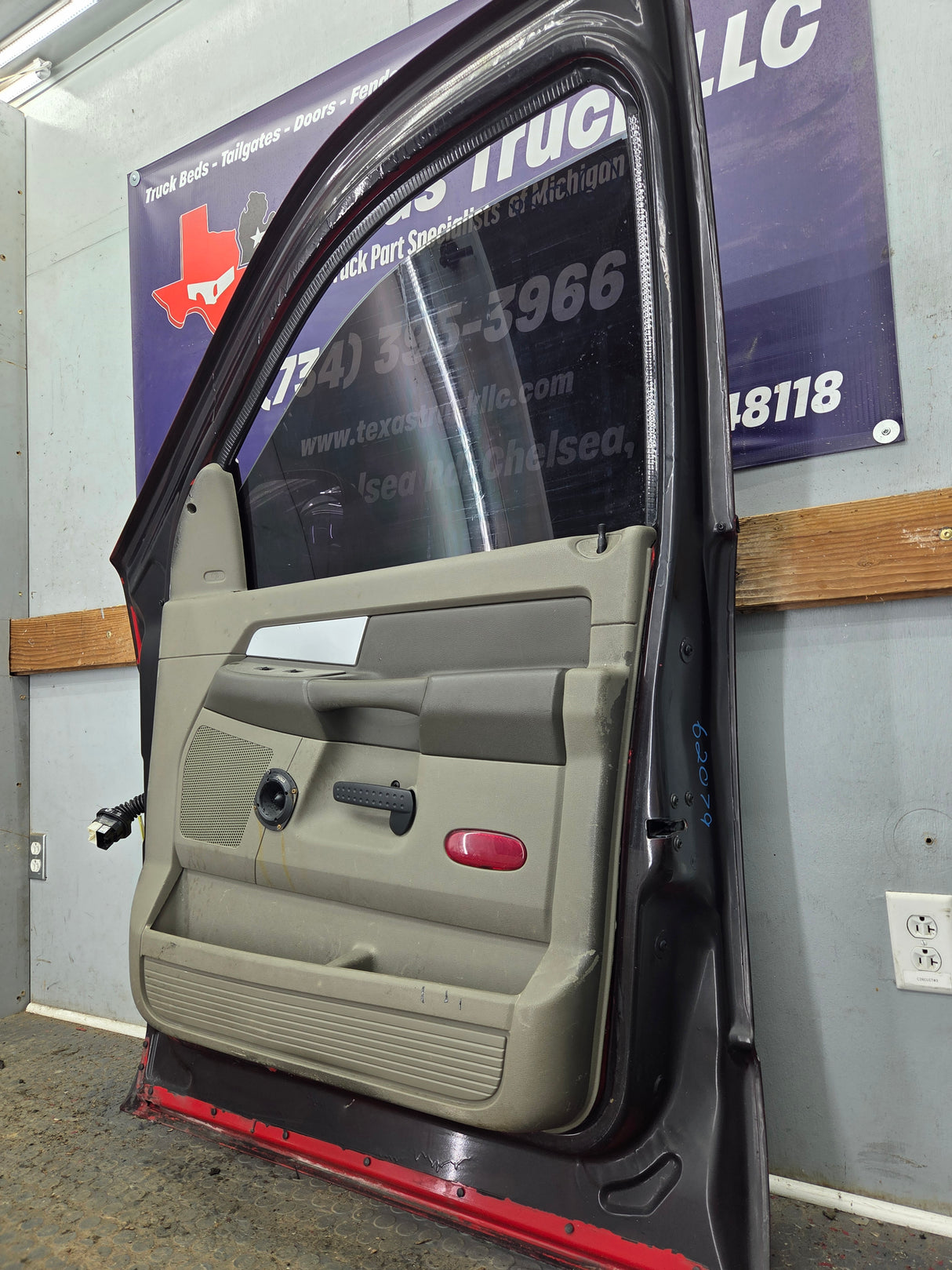 2003-2008 Dodge Ram 3rd Gen Passenger Side Front Quad Cab Crew Cab Door 1500 2500 3500 4500 5500