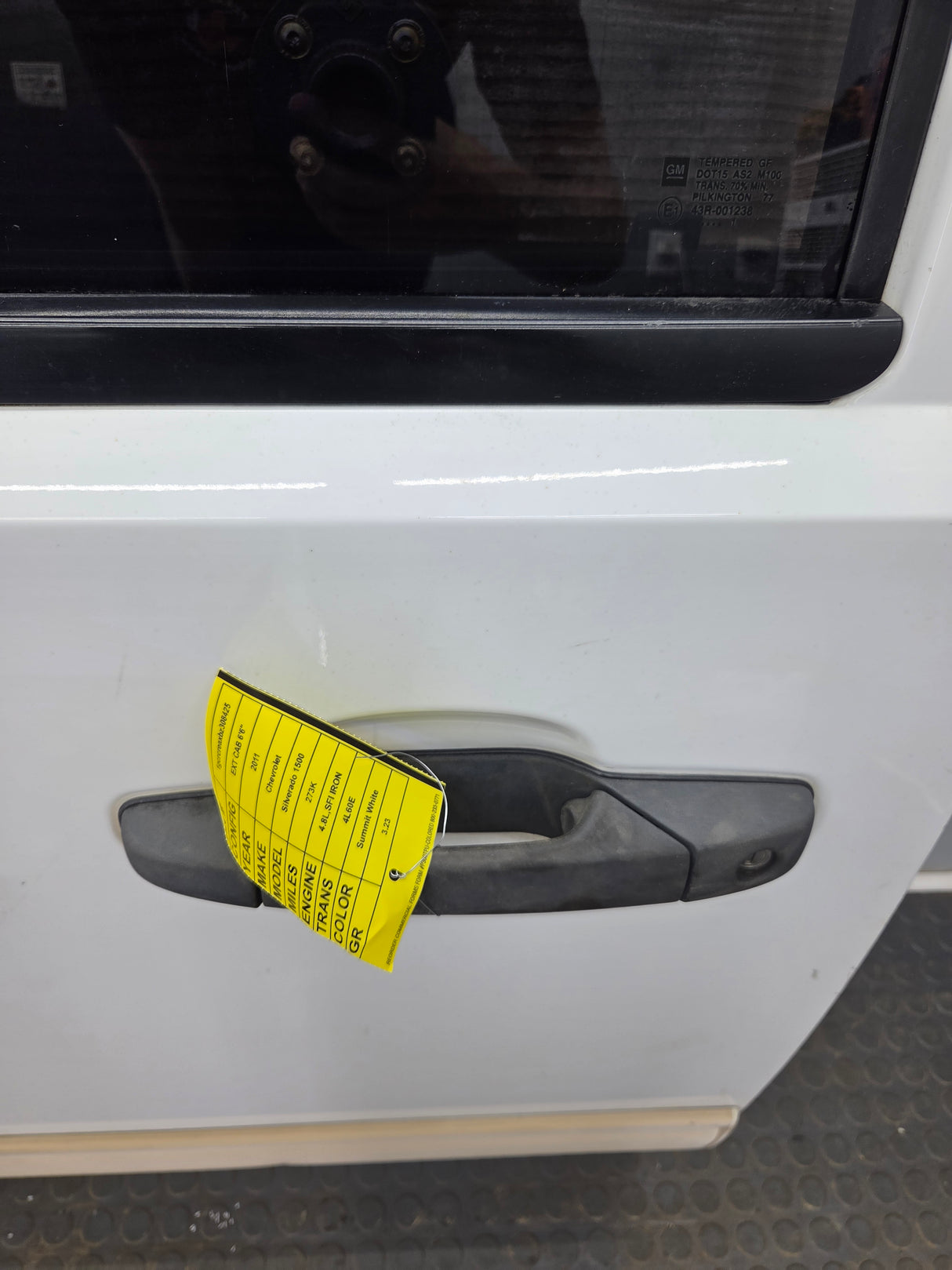 2007-2013 Chevrolet Silverado / GMC Sierra 1500 2500 3500 HD LH Front Driver Side Door