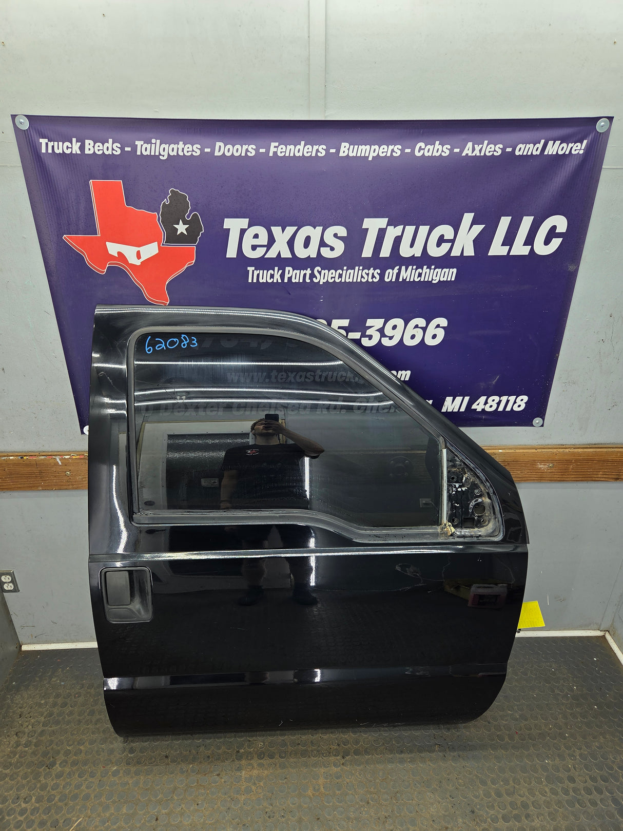2008-2011 Ford Super Duty / Excursion Front Passenger RH Door F250 F350 F450 F550