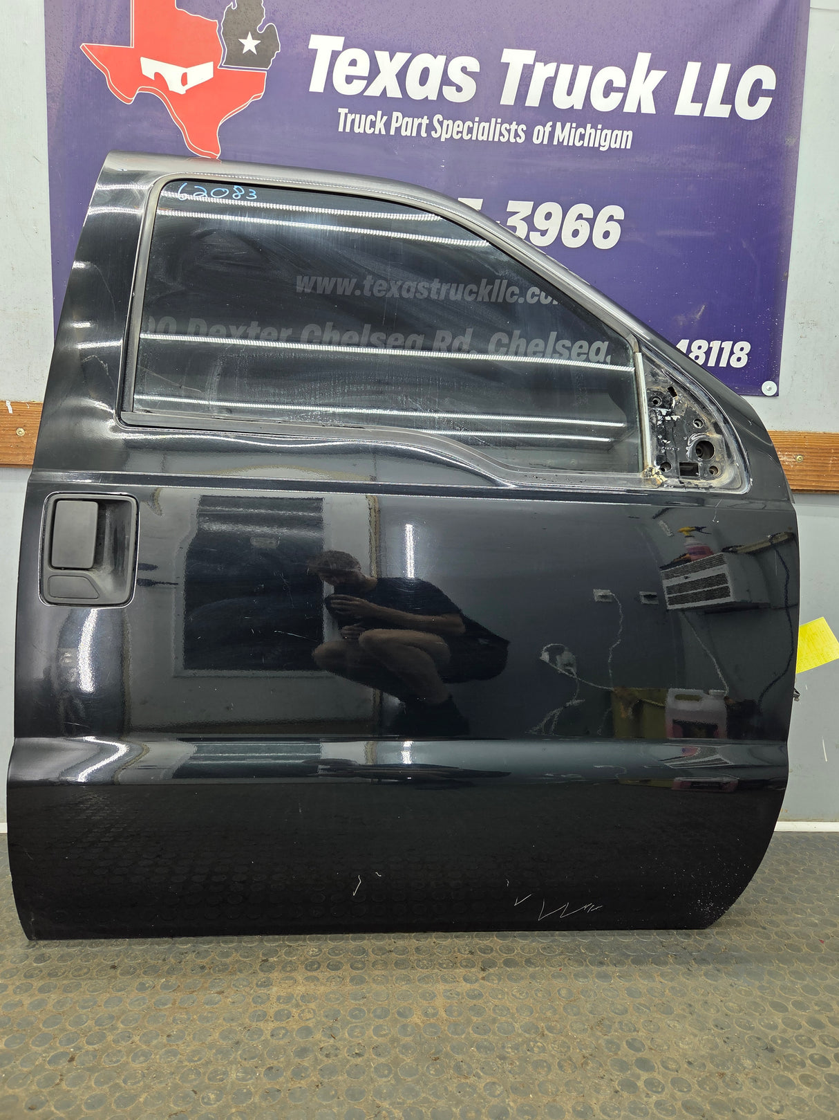 2008-2011 Ford Super Duty / Excursion Front Passenger RH Door F250 F350 F450 F550