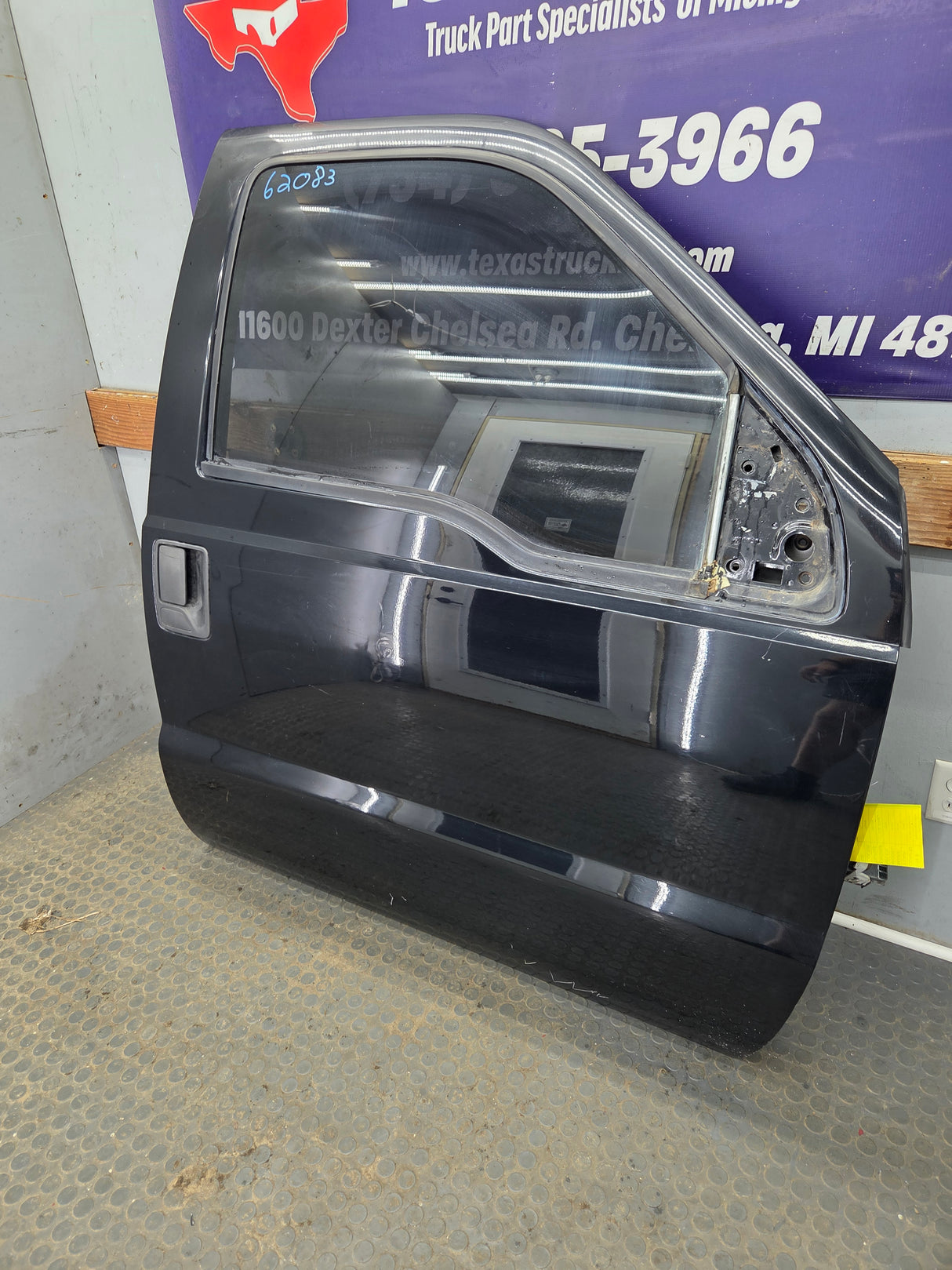 2008-2011 Ford Super Duty / Excursion Front Passenger RH Door F250 F350 F450 F550