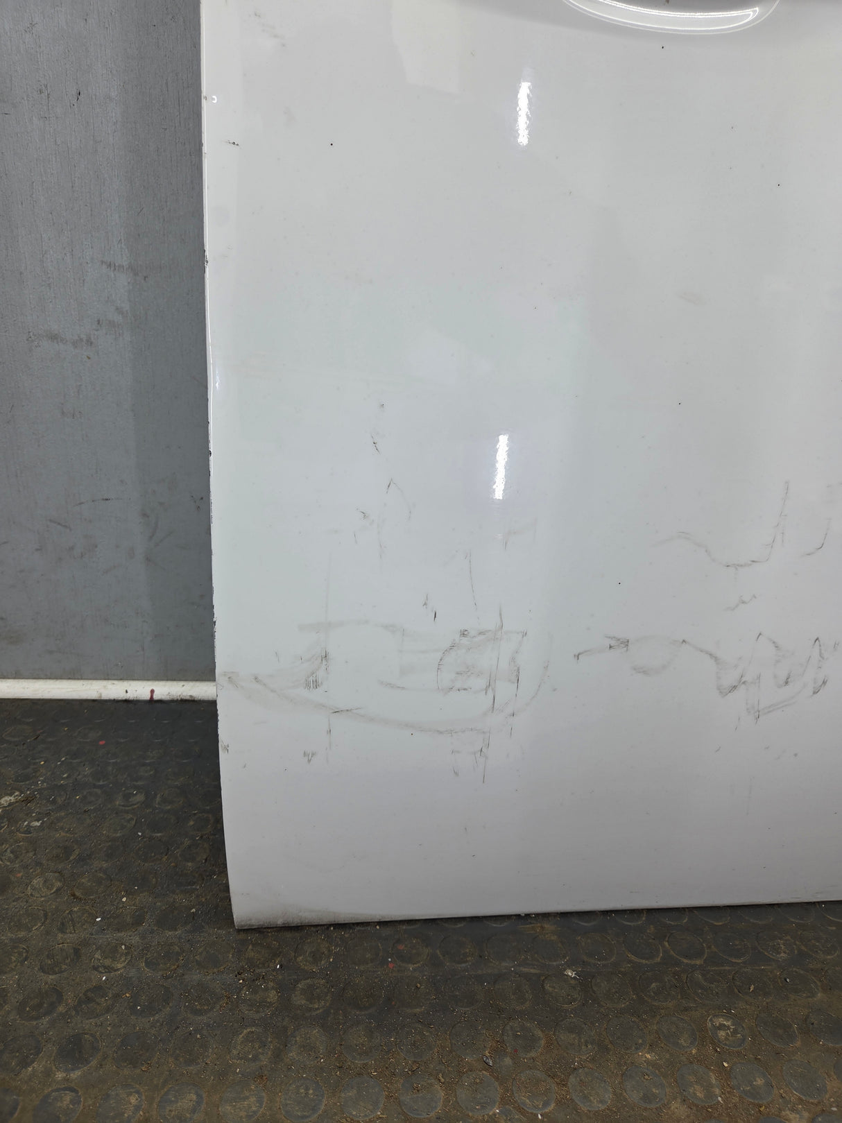 2007-2013 Chevrolet Silverado / GMC Sierra 1500 2500 3500 HD RH Front Passenger Side Door