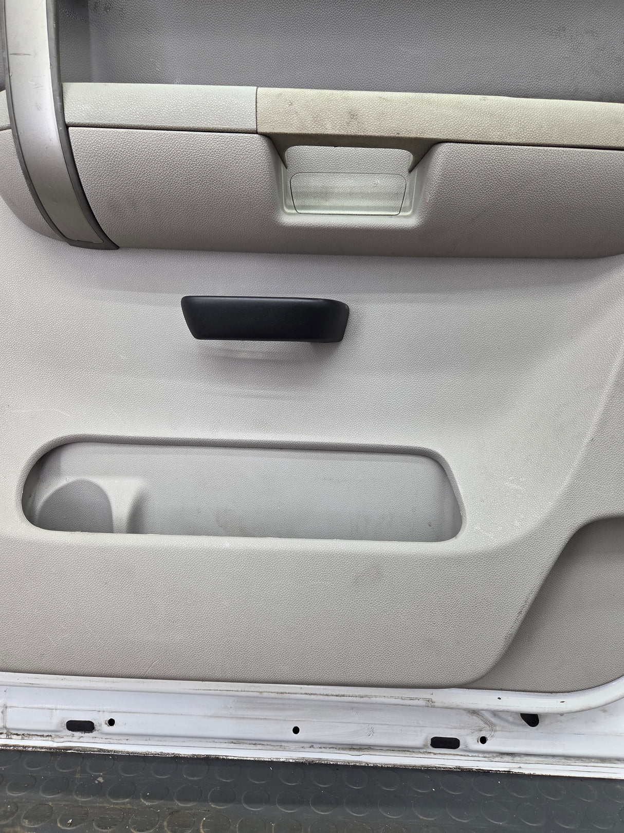 2007-2013 Chevrolet Silverado / GMC Sierra 1500 2500 3500 HD RH Front Passenger Side Door
