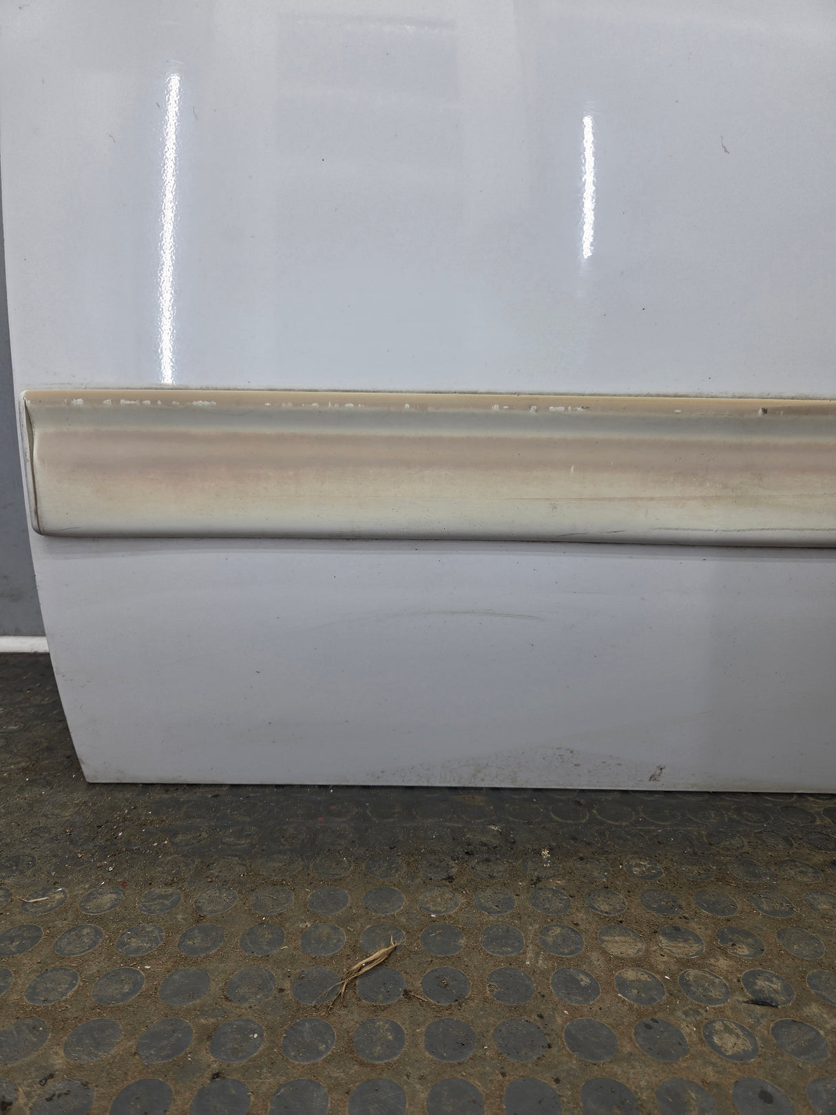 2007-2013 Chevrolet Silverado / GMC Sierra 1500 2500 3500 HD RH Front Passenger Side Door
