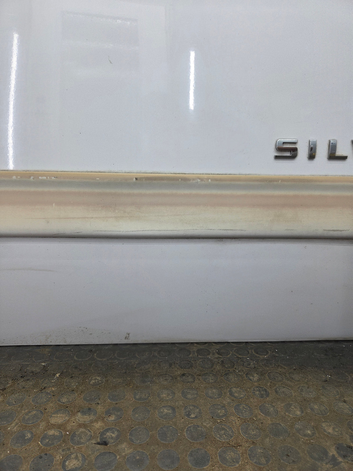 2007-2013 Chevrolet Silverado / GMC Sierra 1500 2500 3500 HD RH Front Passenger Side Door