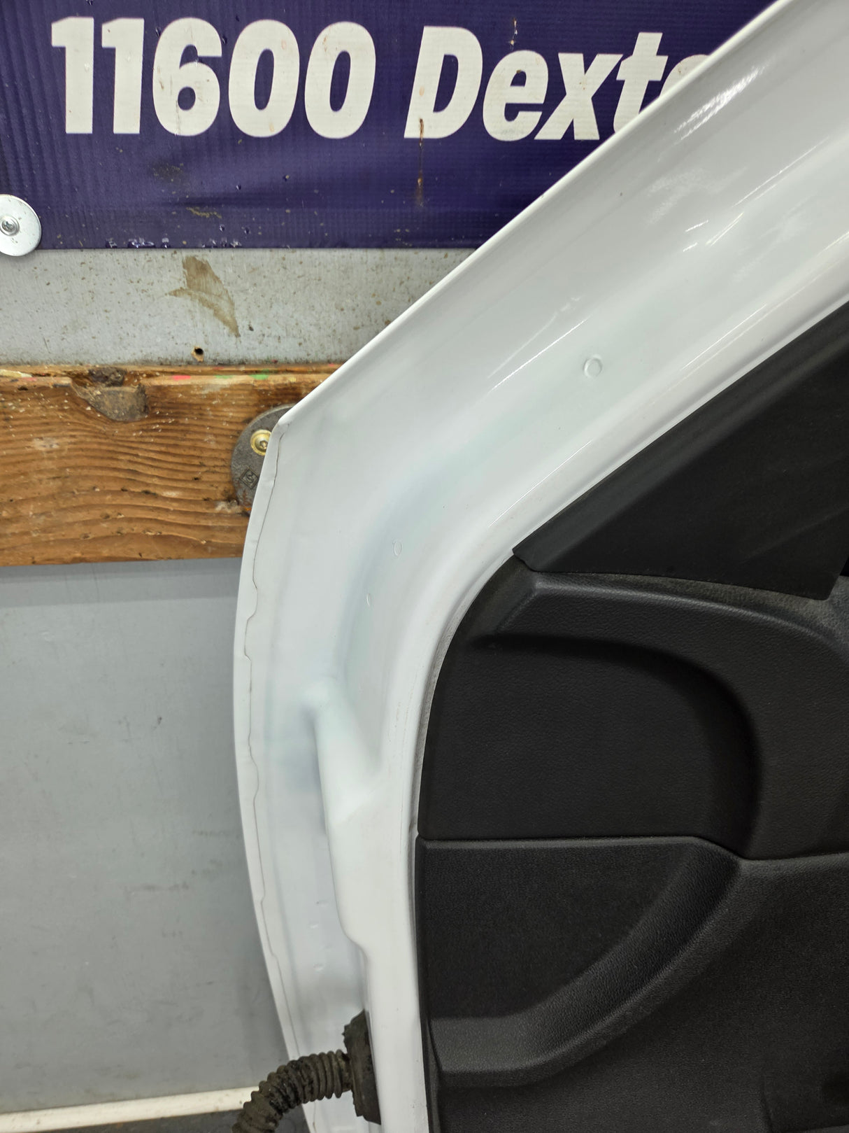 2007-2013 Chevrolet Silverado / GMC Sierra 1500 2500 3500 HD RH Front Passenger Side Door