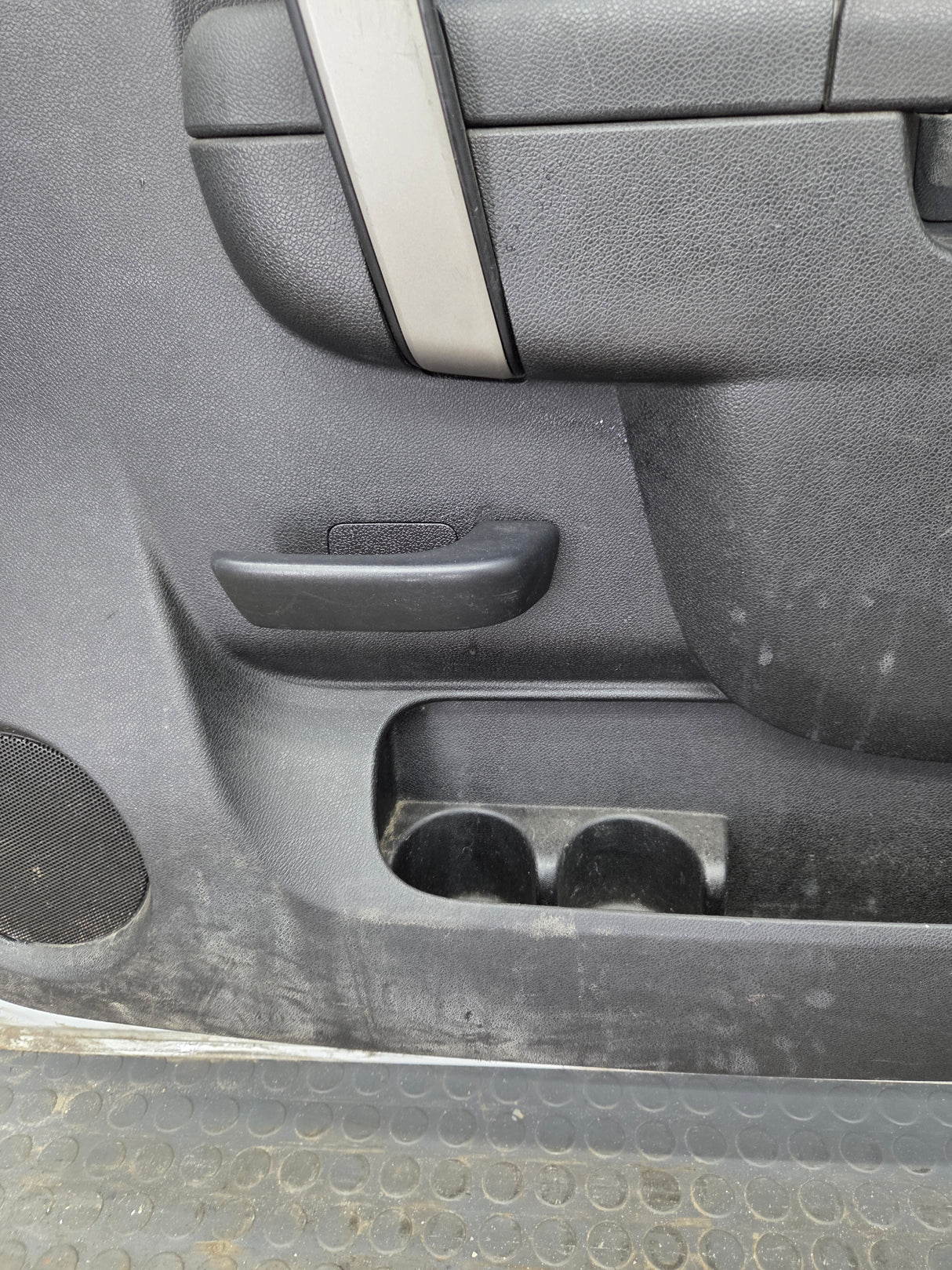 2007-2013 Chevrolet Silverado / GMC Sierra 1500 2500 3500 HD RH Front Passenger Side Door