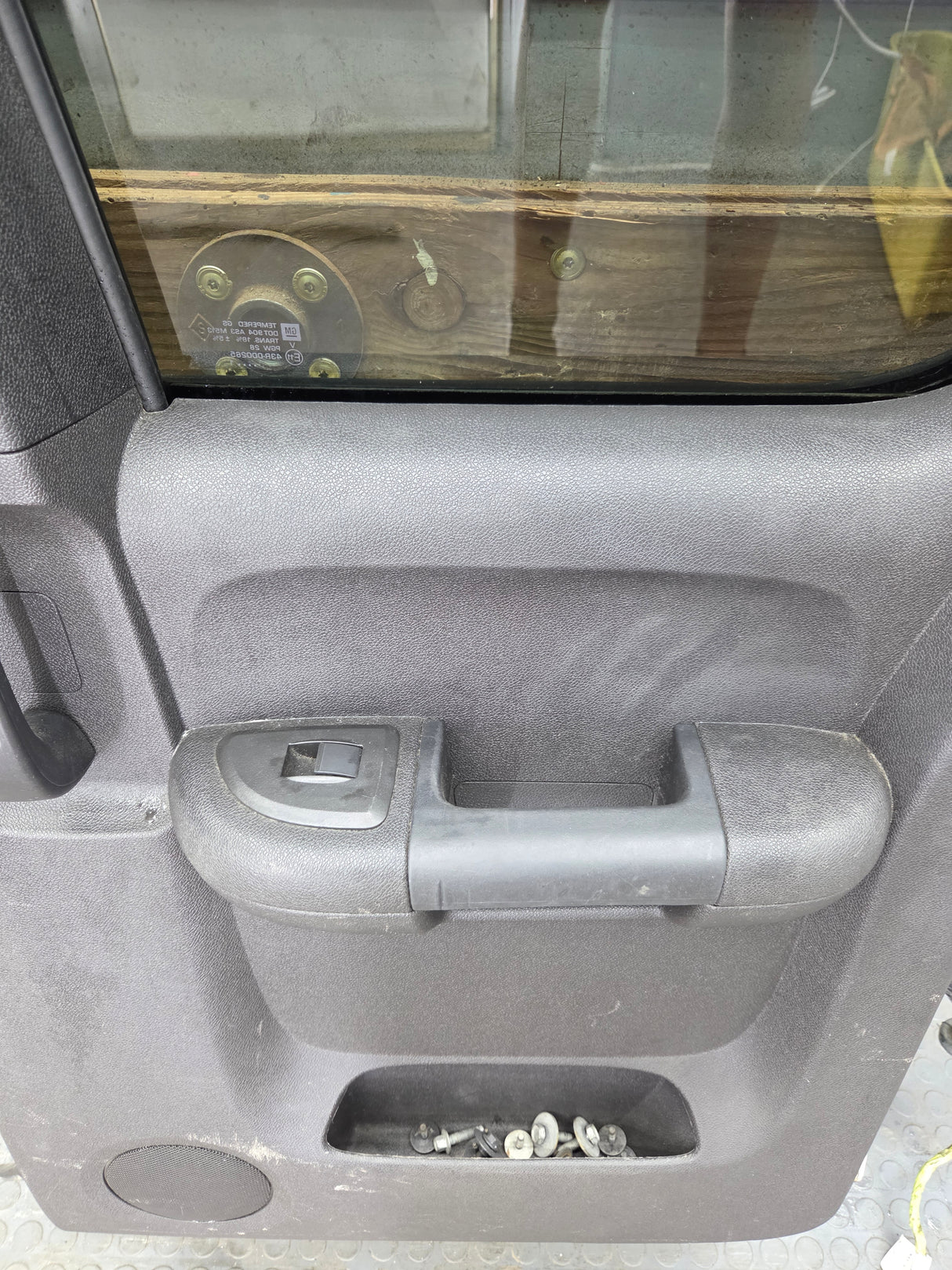 2007-2013 Chevrolet Silverado / GMC Sierra 1500 2500 3500 HD Passenger side Extended Cab RH Rear Door