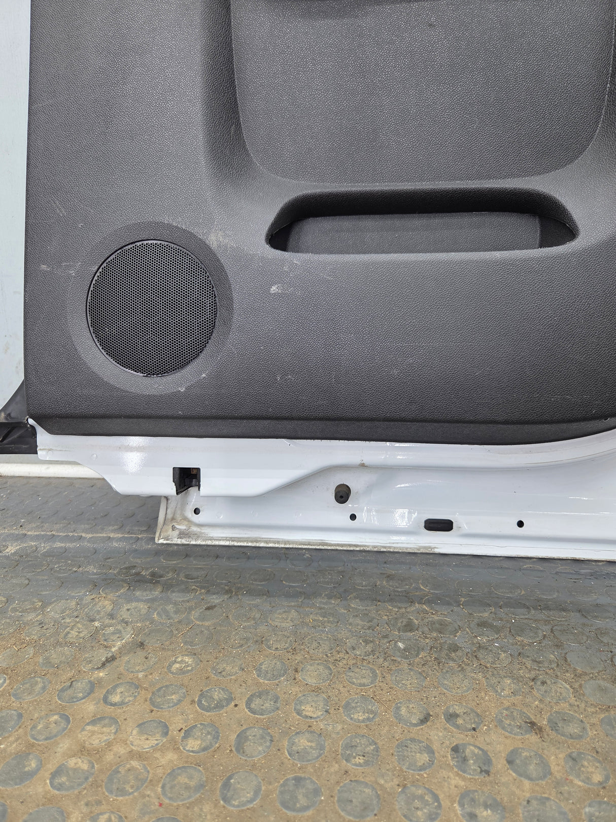 2007-2013 Chevrolet Silverado / GMC Sierra 1500 2500 3500 HD Passenger side Extended Cab RH Rear Door