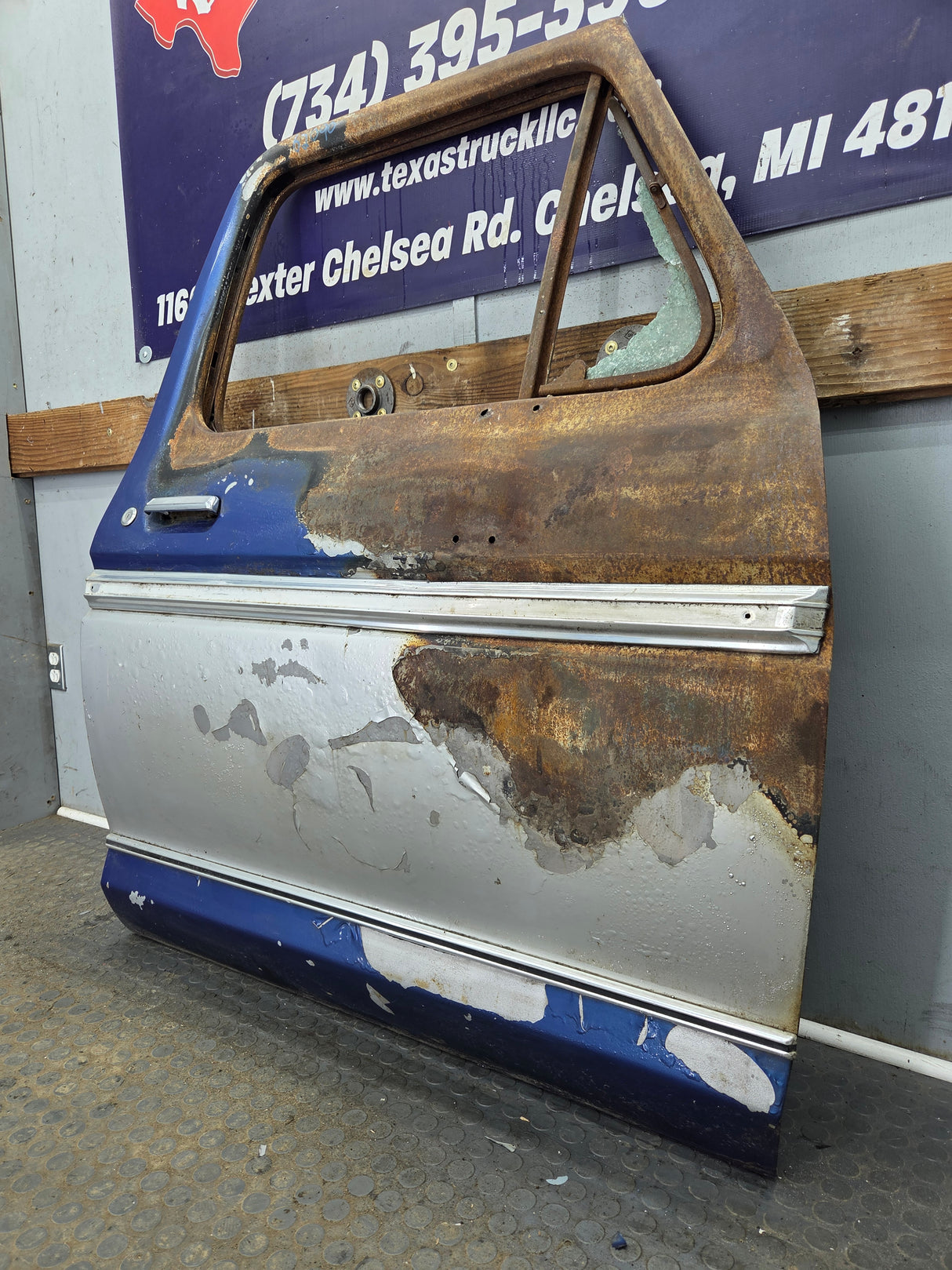 1973-1979 Ford F100 F150 F250 F350 RH Passenger Side Front Door