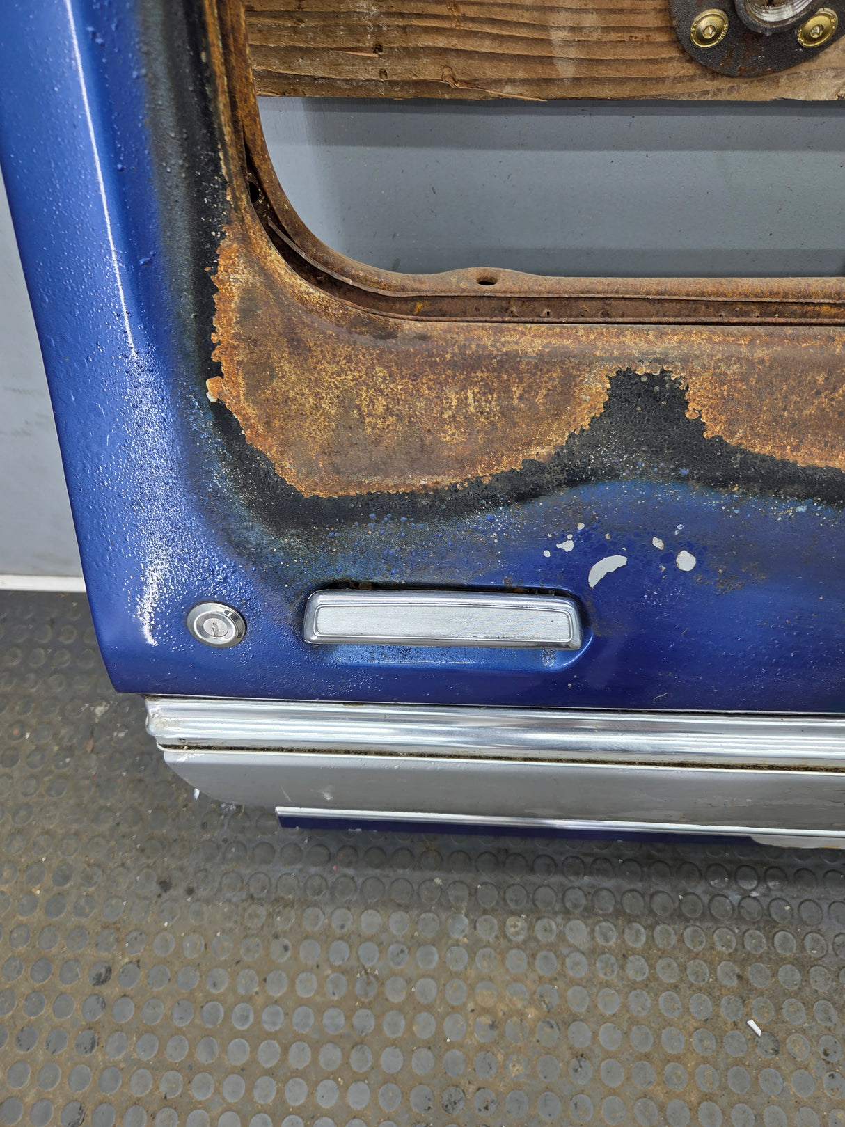 1973-1979 Ford F100 F150 F250 F350 RH Passenger Side Front Door