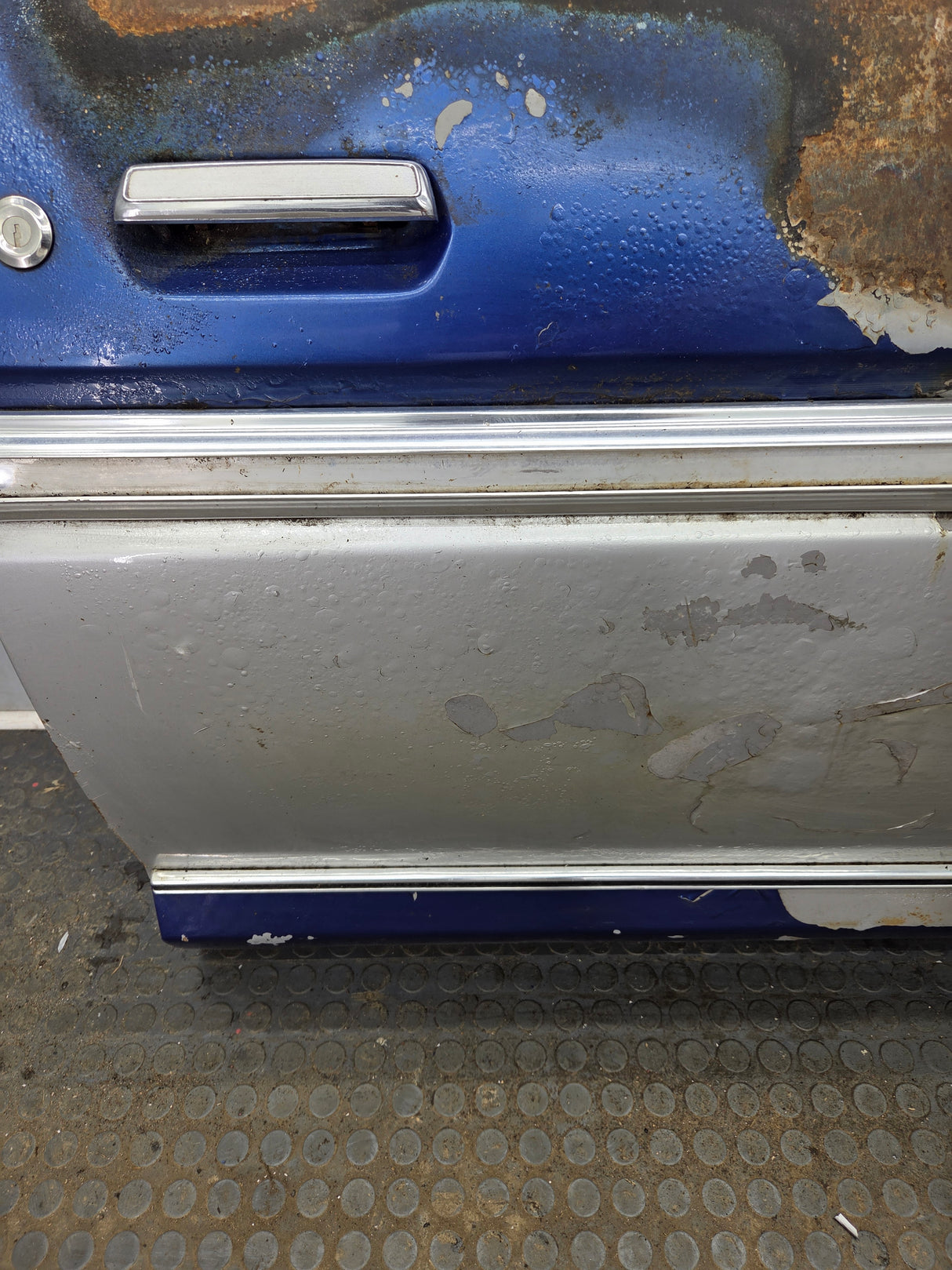1973-1979 Ford F100 F150 F250 F350 RH Passenger Side Front Door