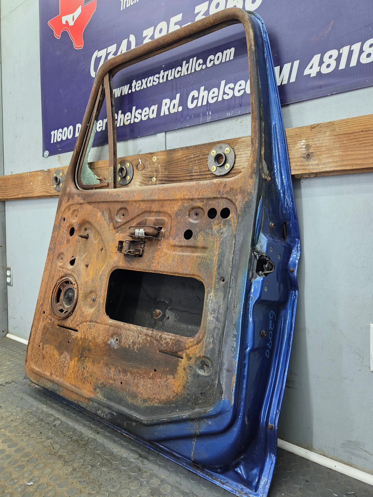 1973-1979 Ford F100 F150 F250 F350 RH Passenger Side Front Door