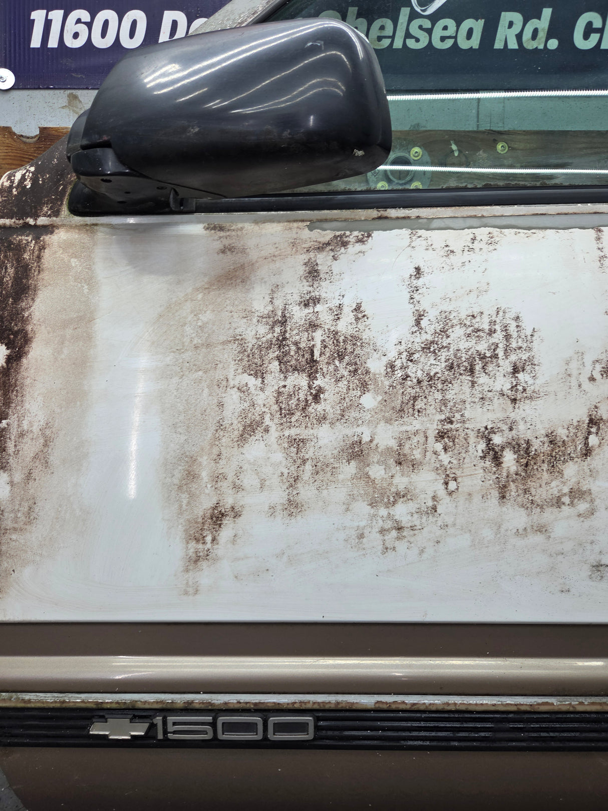 1988-2000 Chevrolet Silverado Suburban GMC Sierra LH Front Driver Side Door