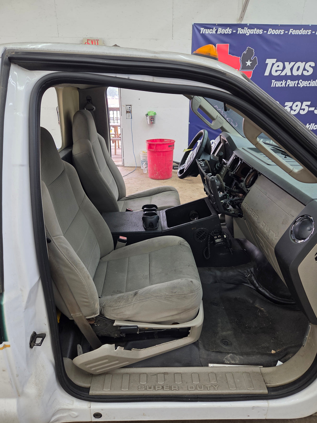 2008-2010 Ford Super Duty F250 F350 F450 F550 Regular Cab 2 door