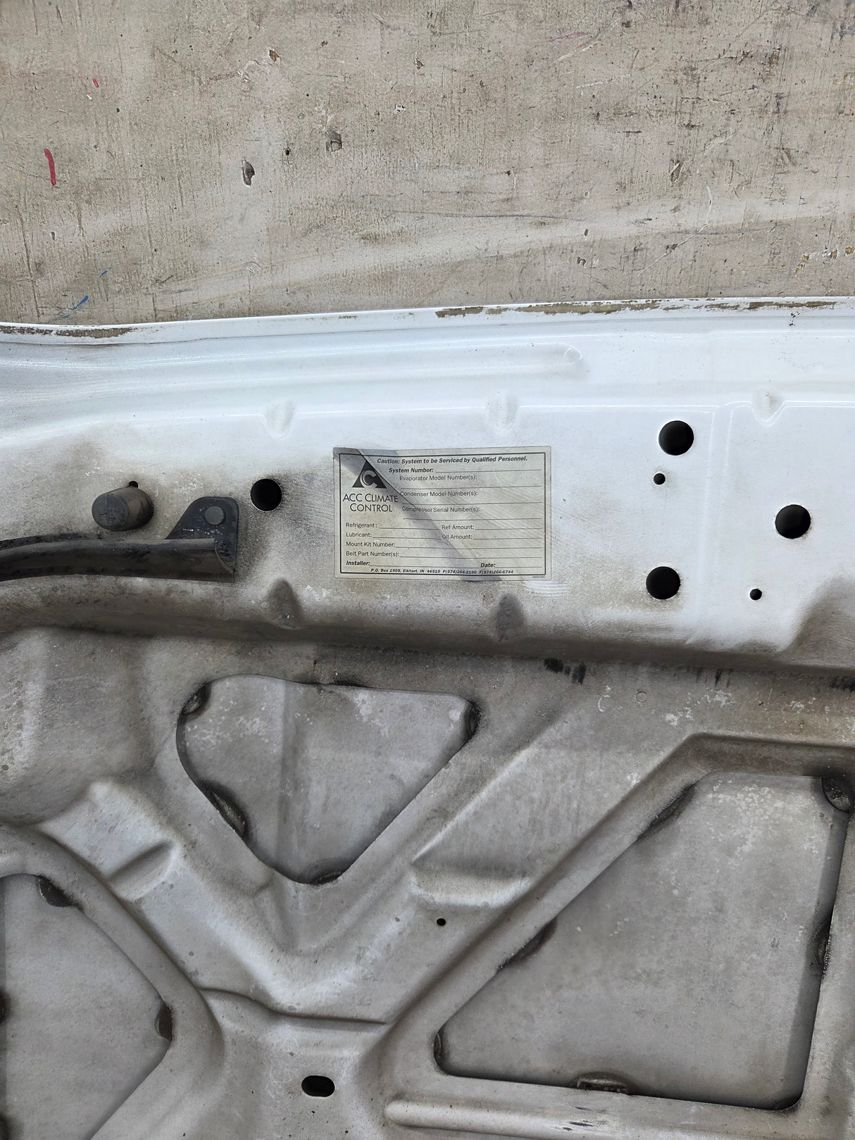 2011-2016 Ford Super Duty Hood F250 F350 F450 F550 - White