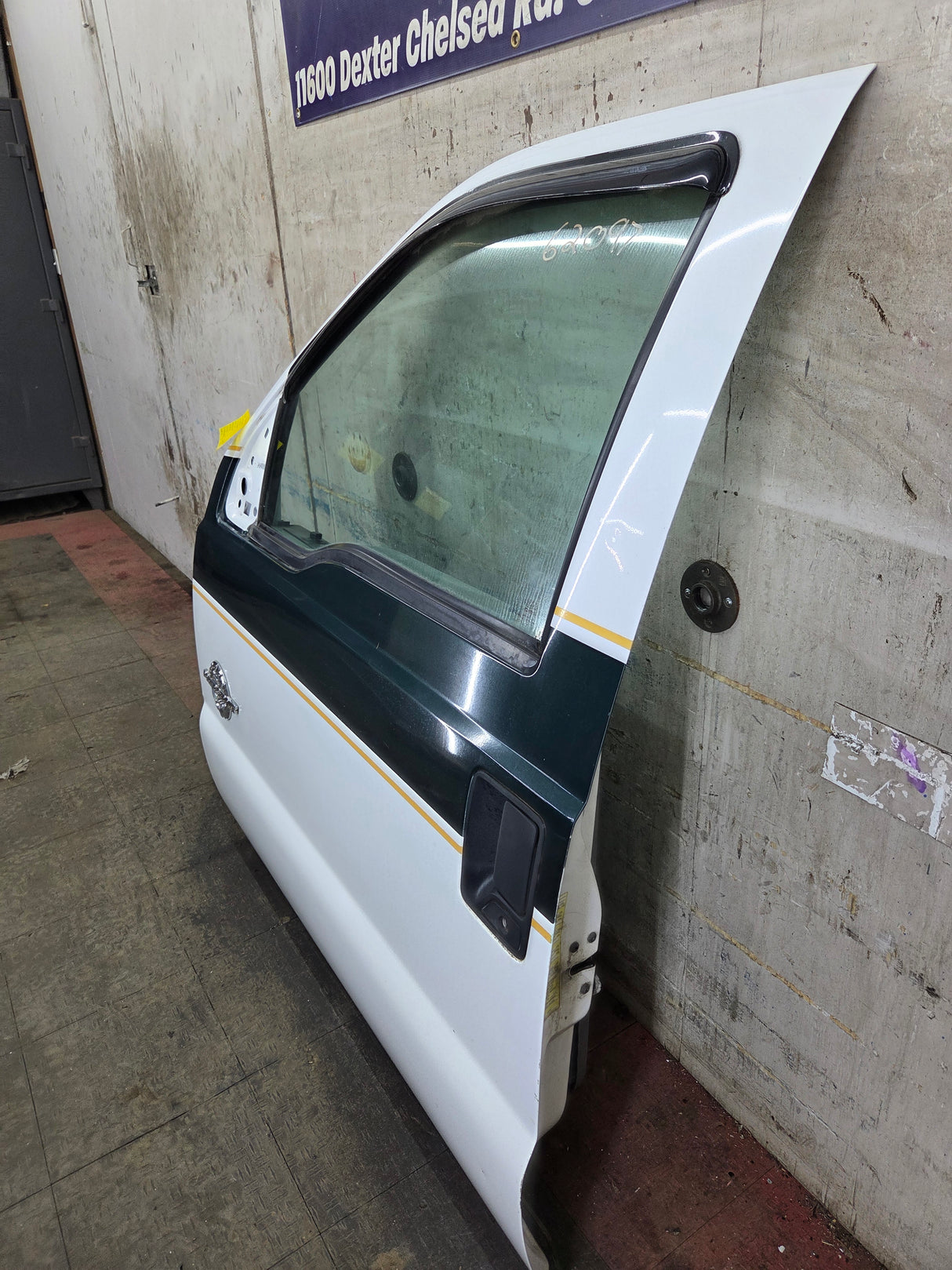 2012-2016 Ford Super Duty LH Driver Side Front Door F250 F350 F450 F550