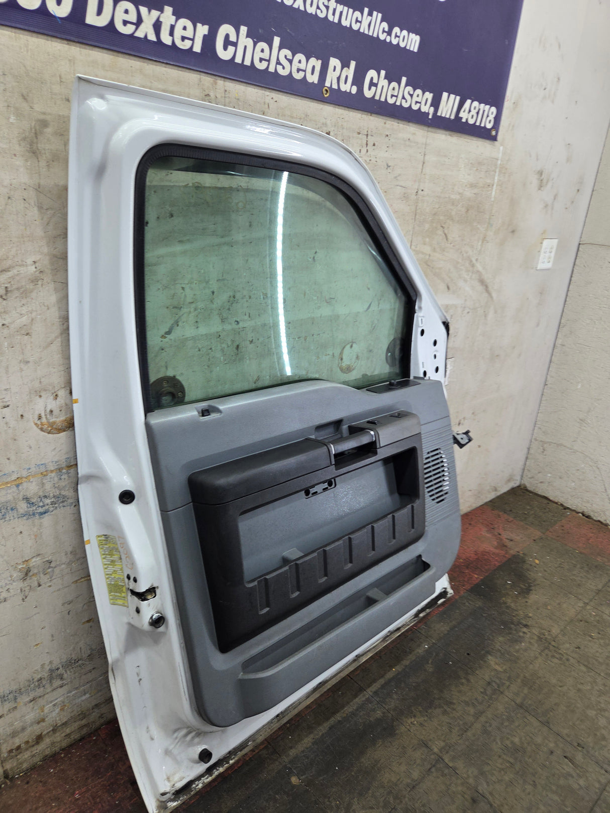 2012-2016 Ford Super Duty LH Driver Side Front Door F250 F350 F450 F550
