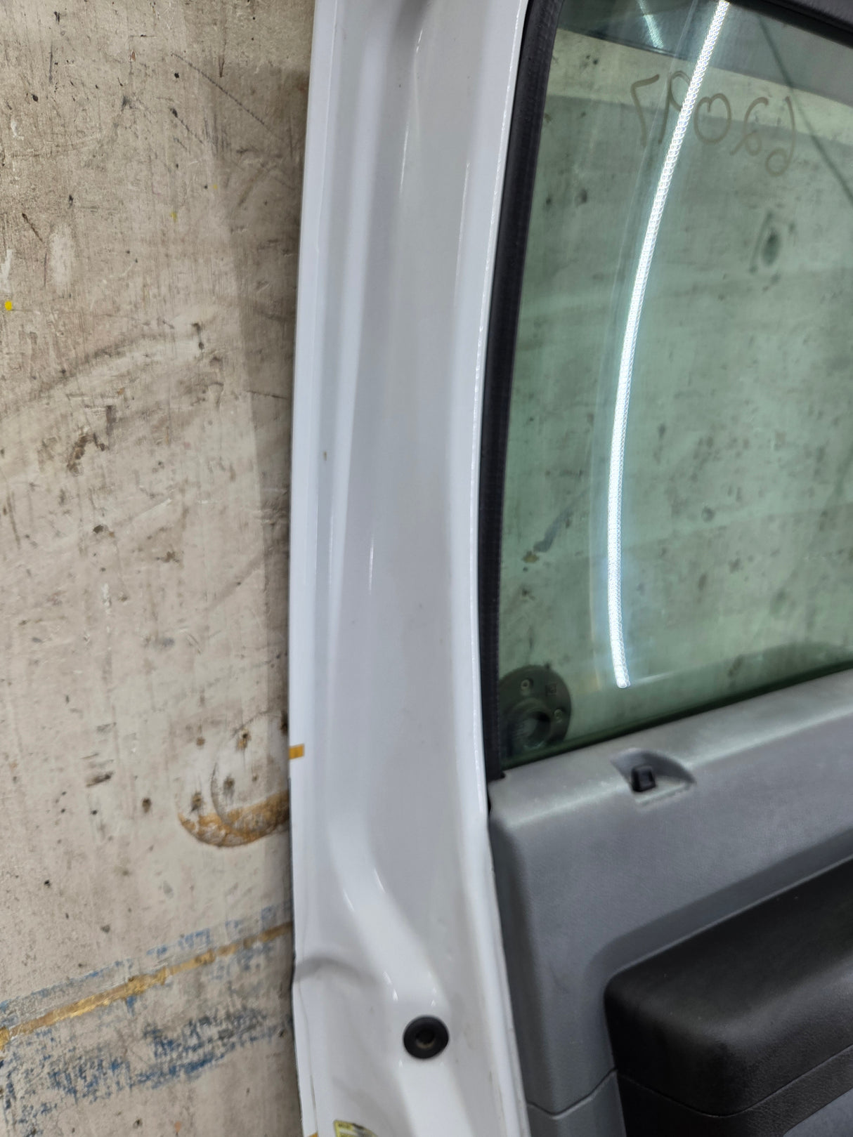 2012-2016 Ford Super Duty LH Driver Side Front Door F250 F350 F450 F550