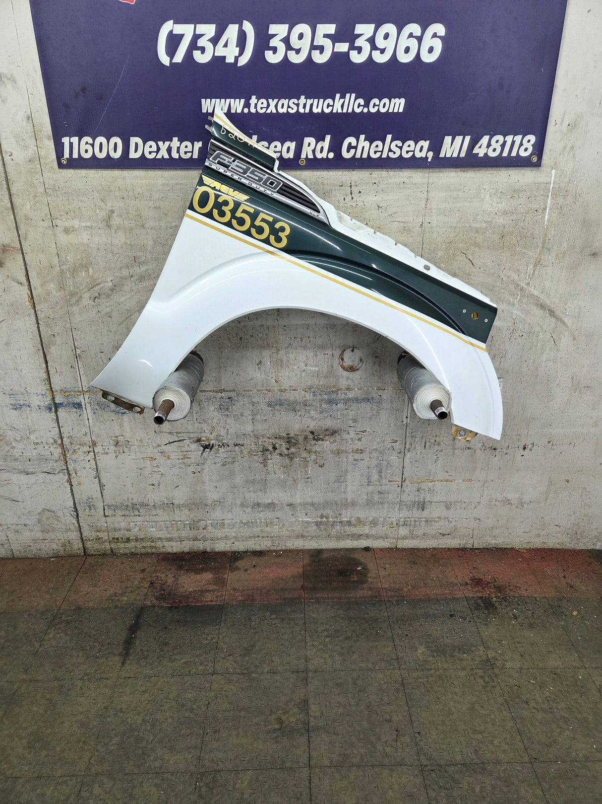 2011-2016 Ford Super Duty F250 F350 RH Passenger Side Front Fender Quarter Panel - Oxford White