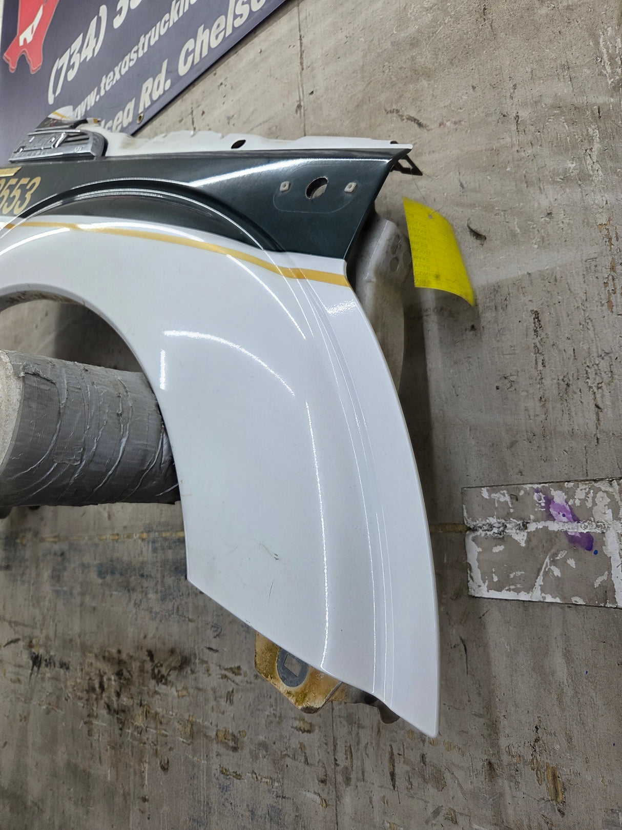 2011-2016 Ford Super Duty F250 F350 RH Passenger Side Front Fender Quarter Panel - Oxford White