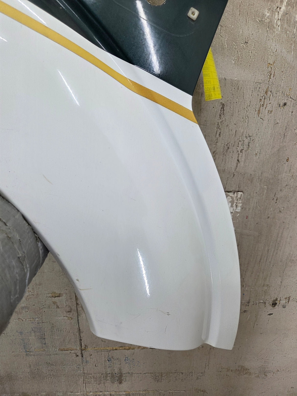2011-2016 Ford Super Duty F250 F350 RH Passenger Side Front Fender Quarter Panel - Oxford White