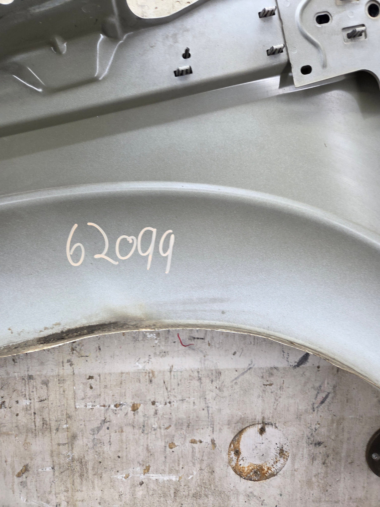 2011-2016 Ford Super Duty F250 F350 RH Passenger Side Front Fender Quarter Panel - Oxford White