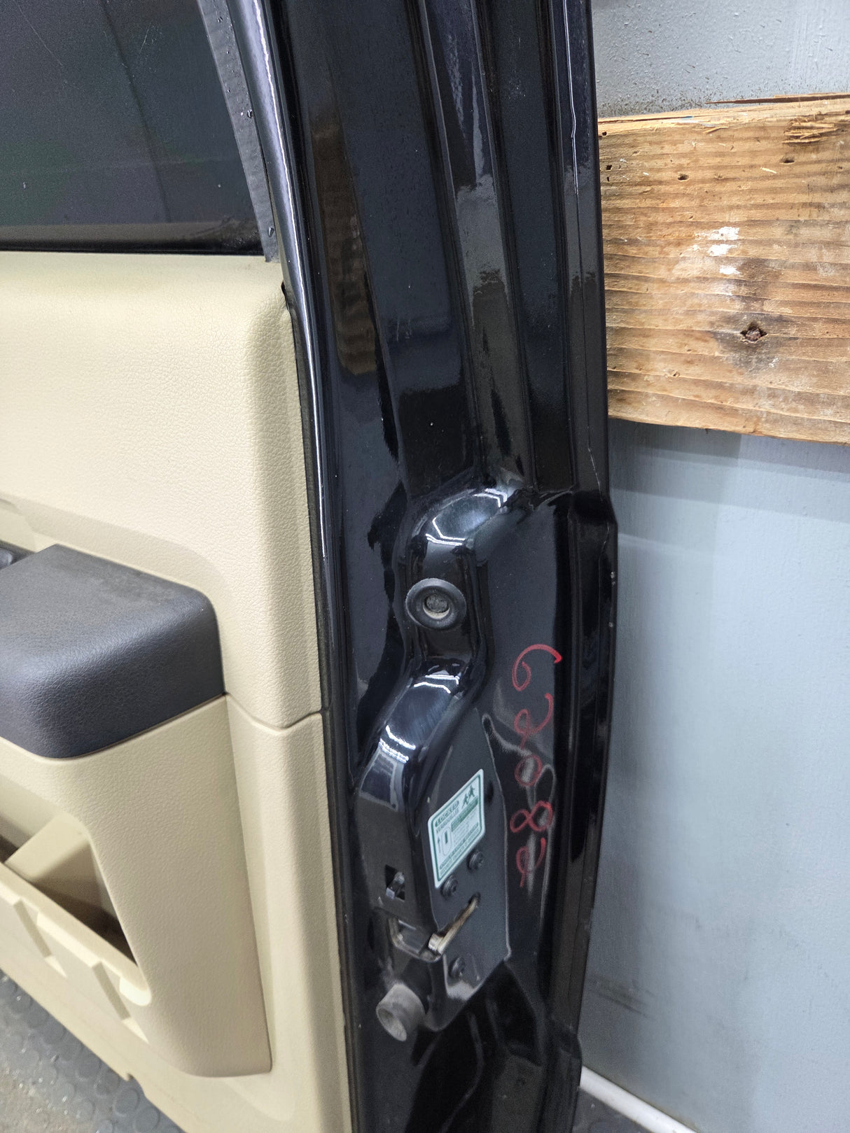1999-2011 Ford Super Duty F250 F350 F450 F550 RH Crew Cab Passenger Side Rear Door