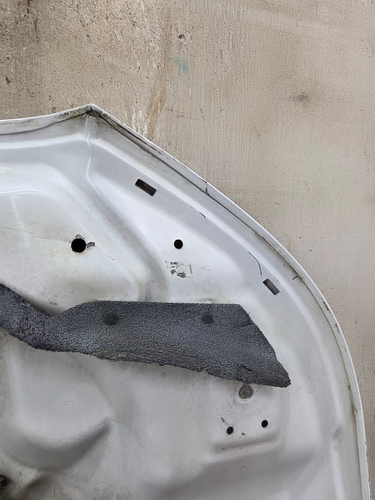 2011-2016 Ford Super Duty Hood F250 F350 F450 F550 - White