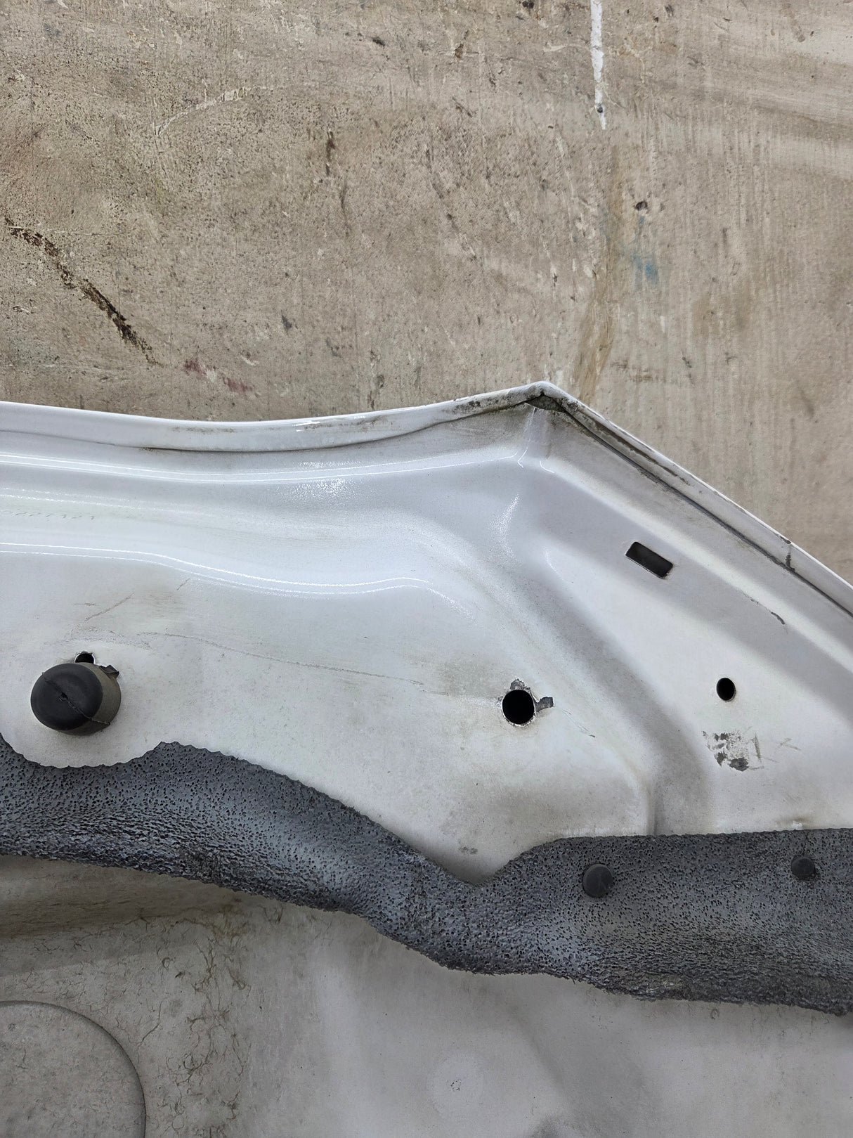 2011-2016 Ford Super Duty Hood F250 F350 F450 F550 - White