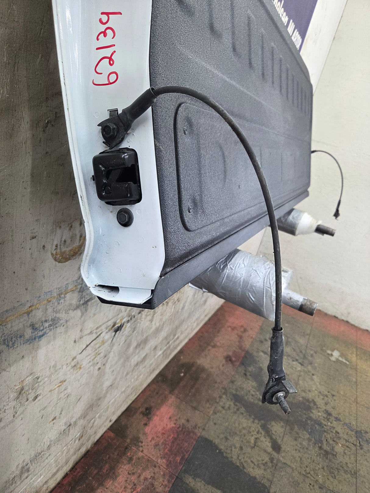 2019-2025 Chevrolet Silverado 2500 3500 Truck Tailgate