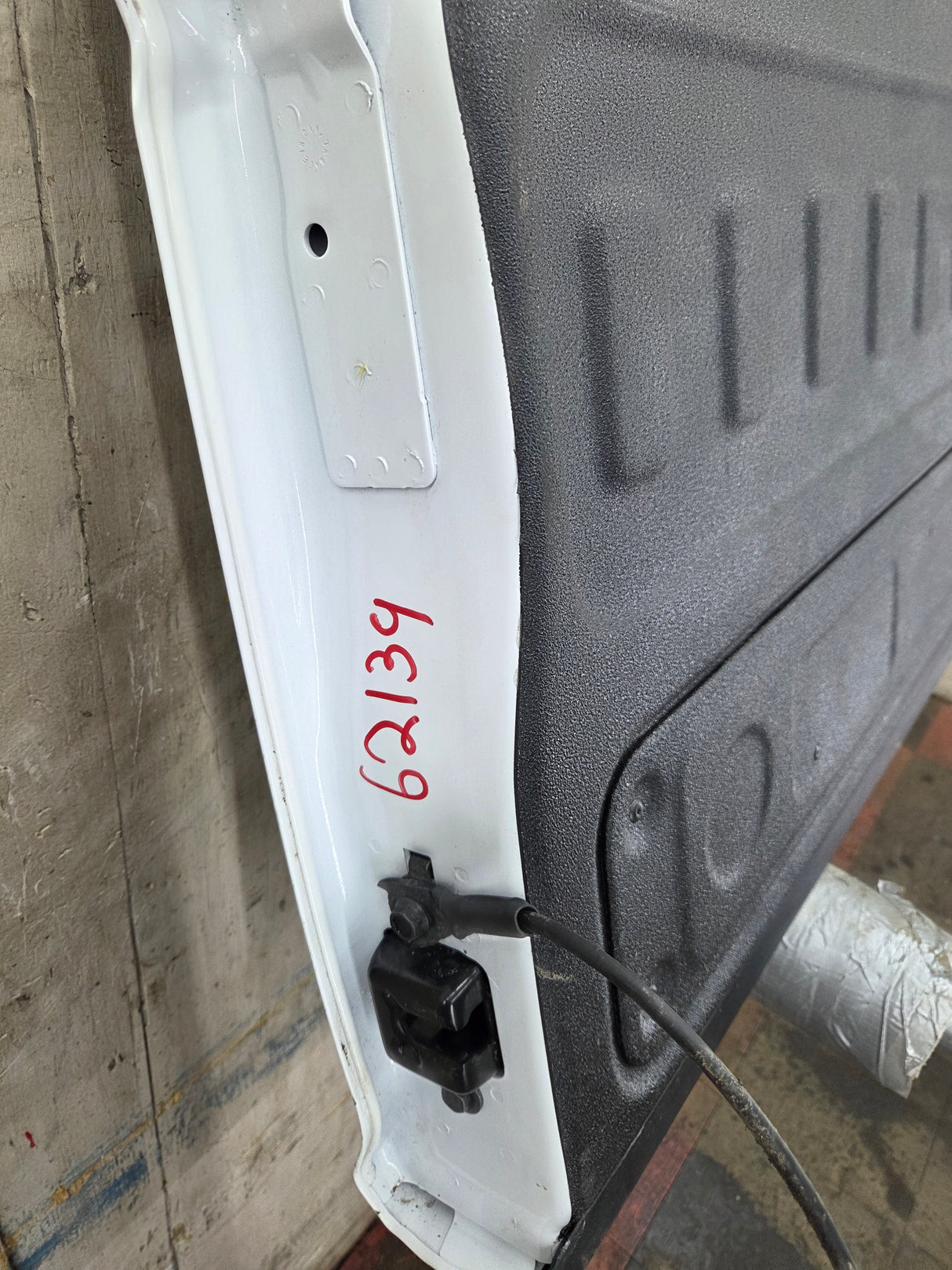 2019-2025 Chevrolet Silverado 2500 3500 Truck Tailgate