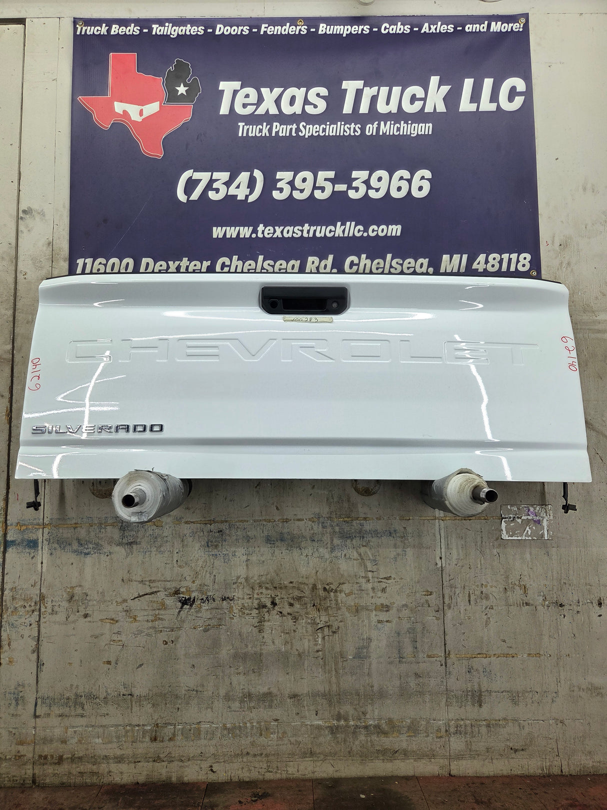 2019-2026 Chevrolet Silverado 2500 HD 3500HD Truck Tailgate
